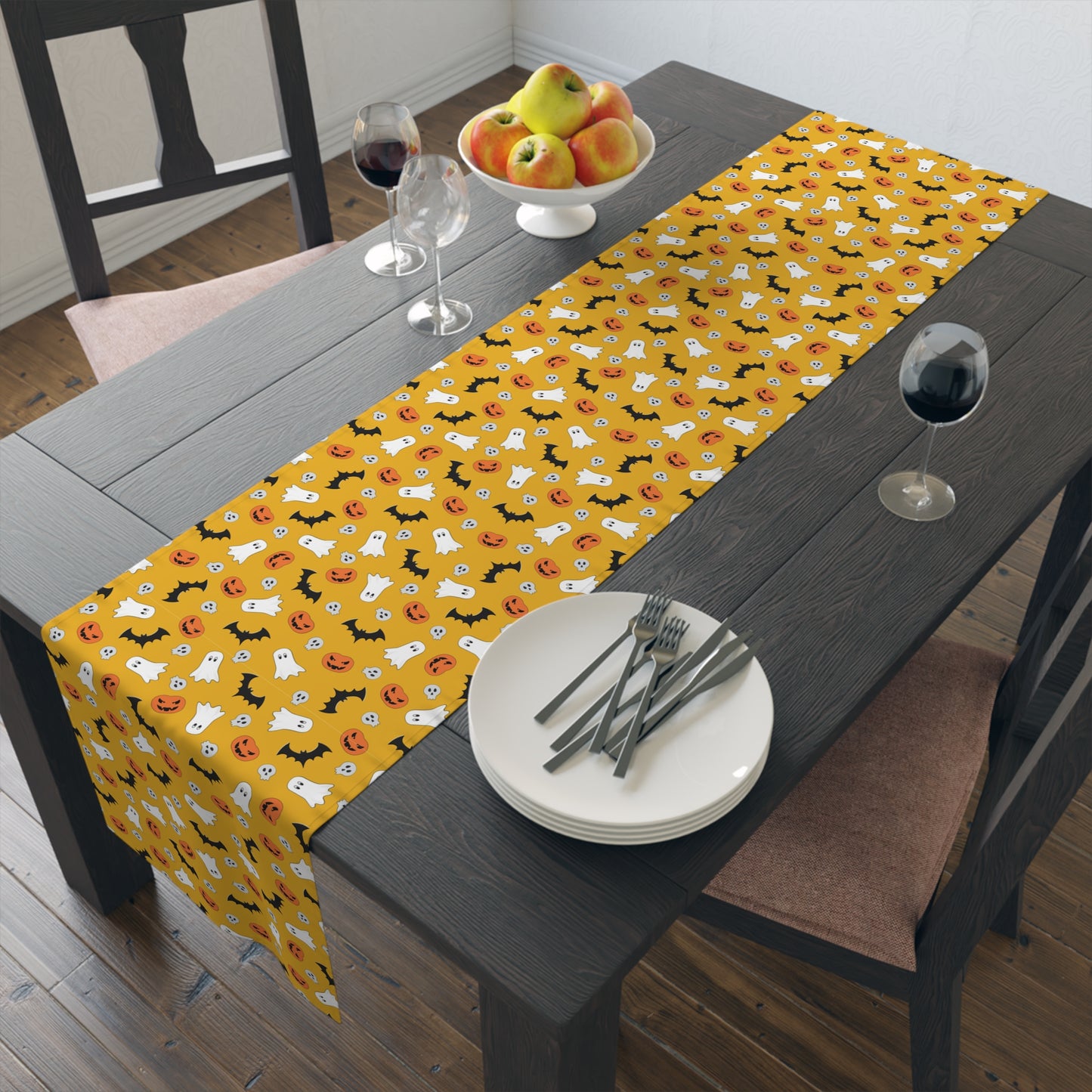 Halloween Cartoon Pattern Table Runner – Playfu Ghosts, Pumpkins & Bats
