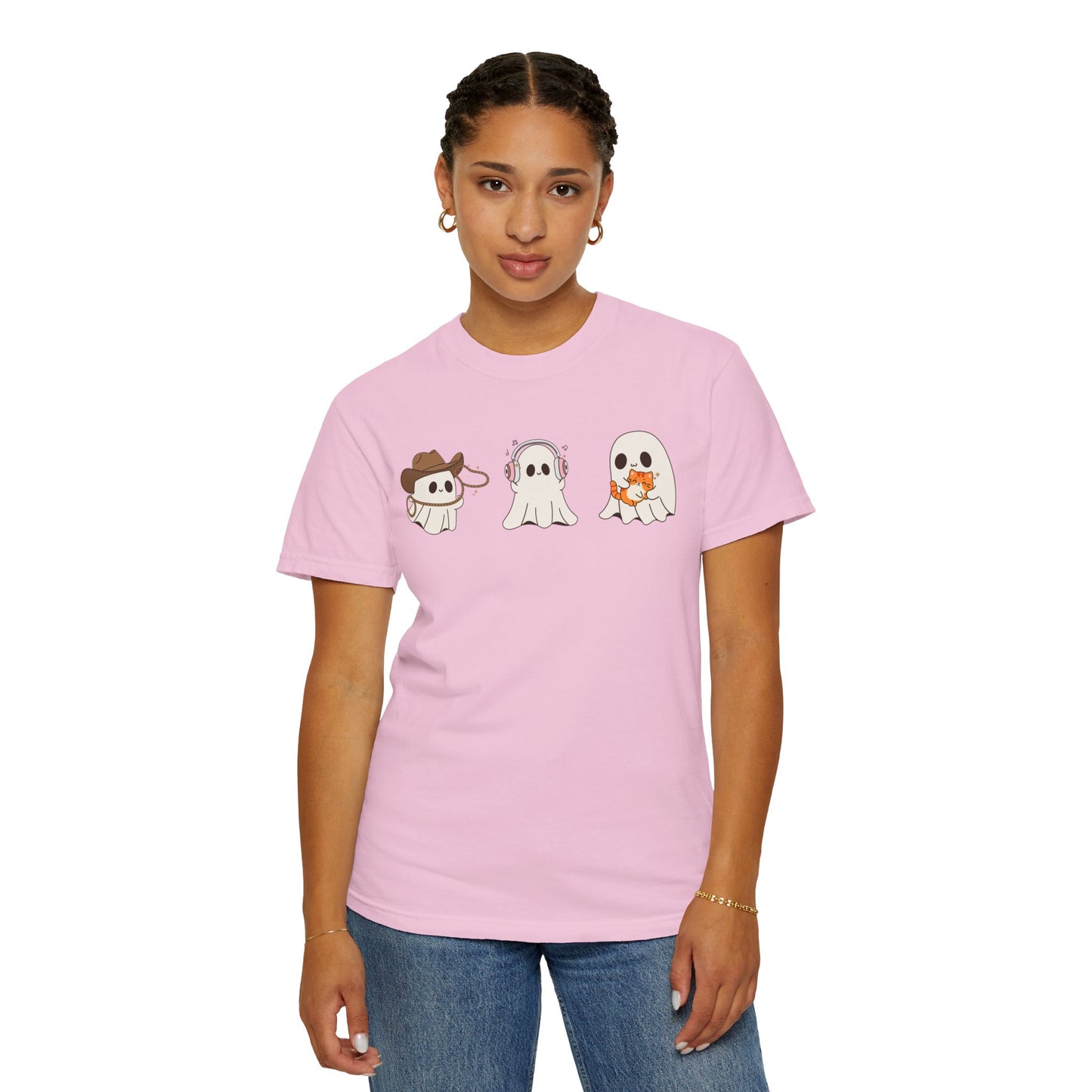 Halloween Ghost Trio T-Shirt – Purple Unisex Tee for Spooky Season & Costume Parties