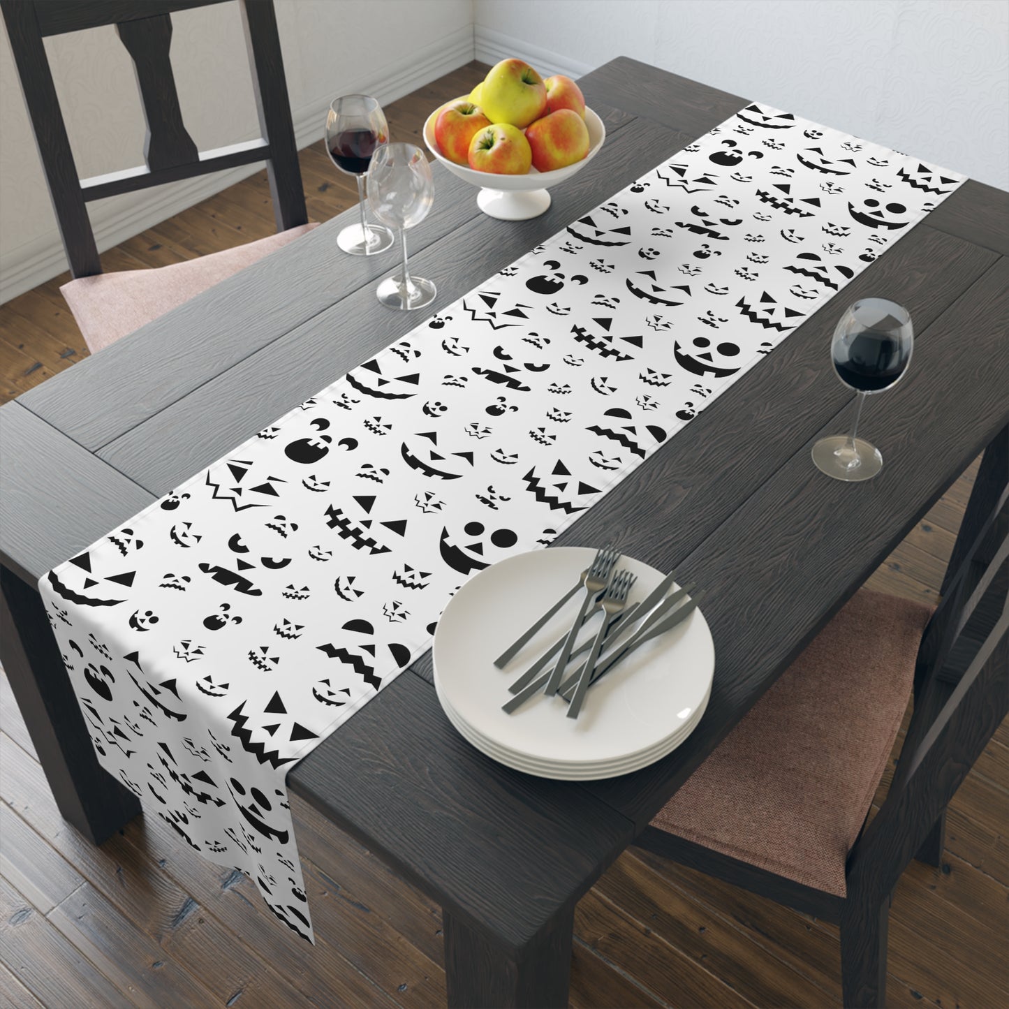 Pumpkin Face Pattern Table Runner – Minimal Black & White Halloween Decor
