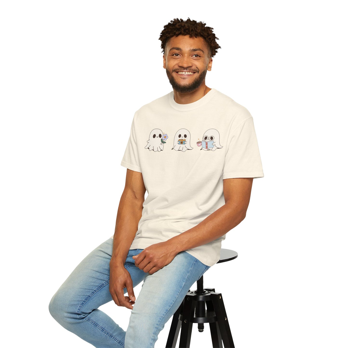 Cute Ghost Trio Halloween T-Shirt – Spooky Season Graphic Tee