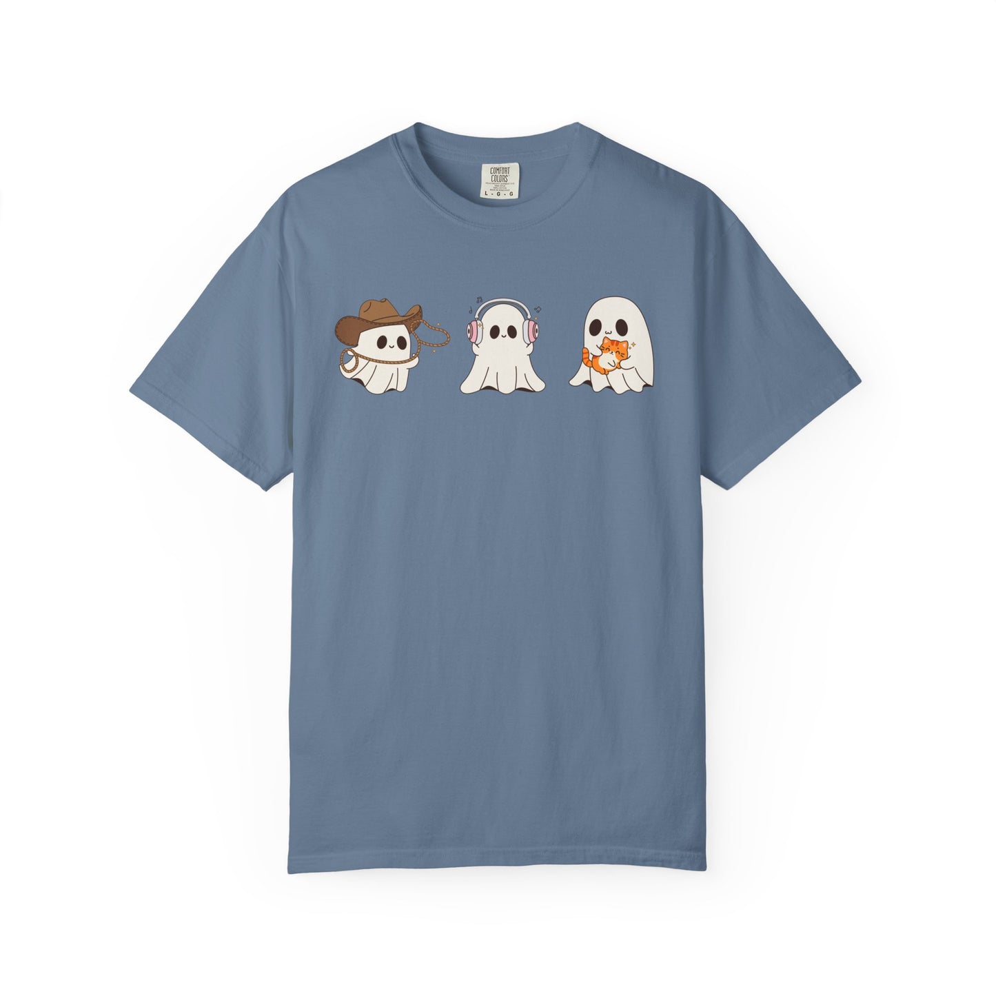 Halloween Ghost Trio T-Shirt – Purple Unisex Tee for Spooky Season & Costume Parties