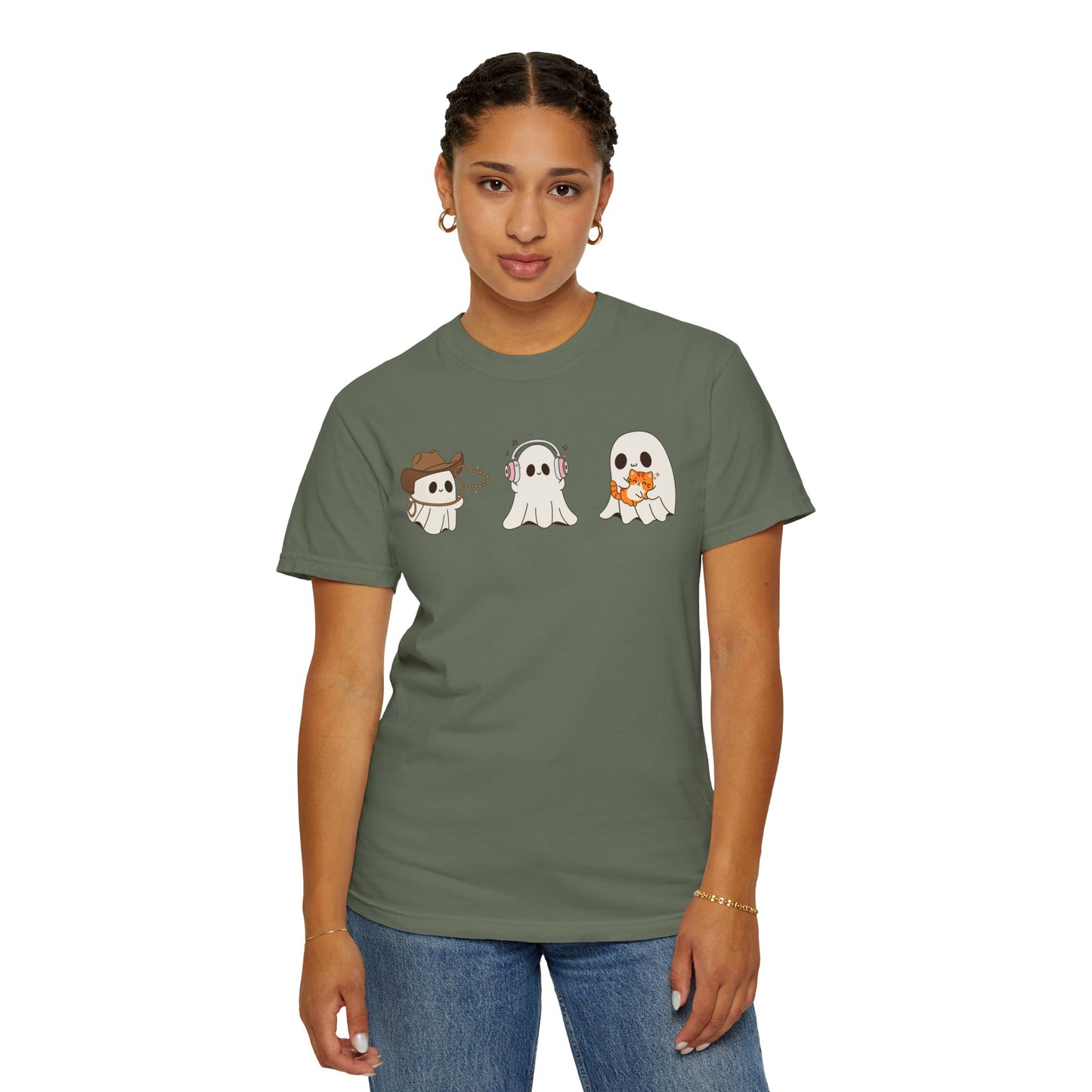 Halloween Ghost Trio T-Shirt – Purple Unisex Tee for Spooky Season & Costume Parties