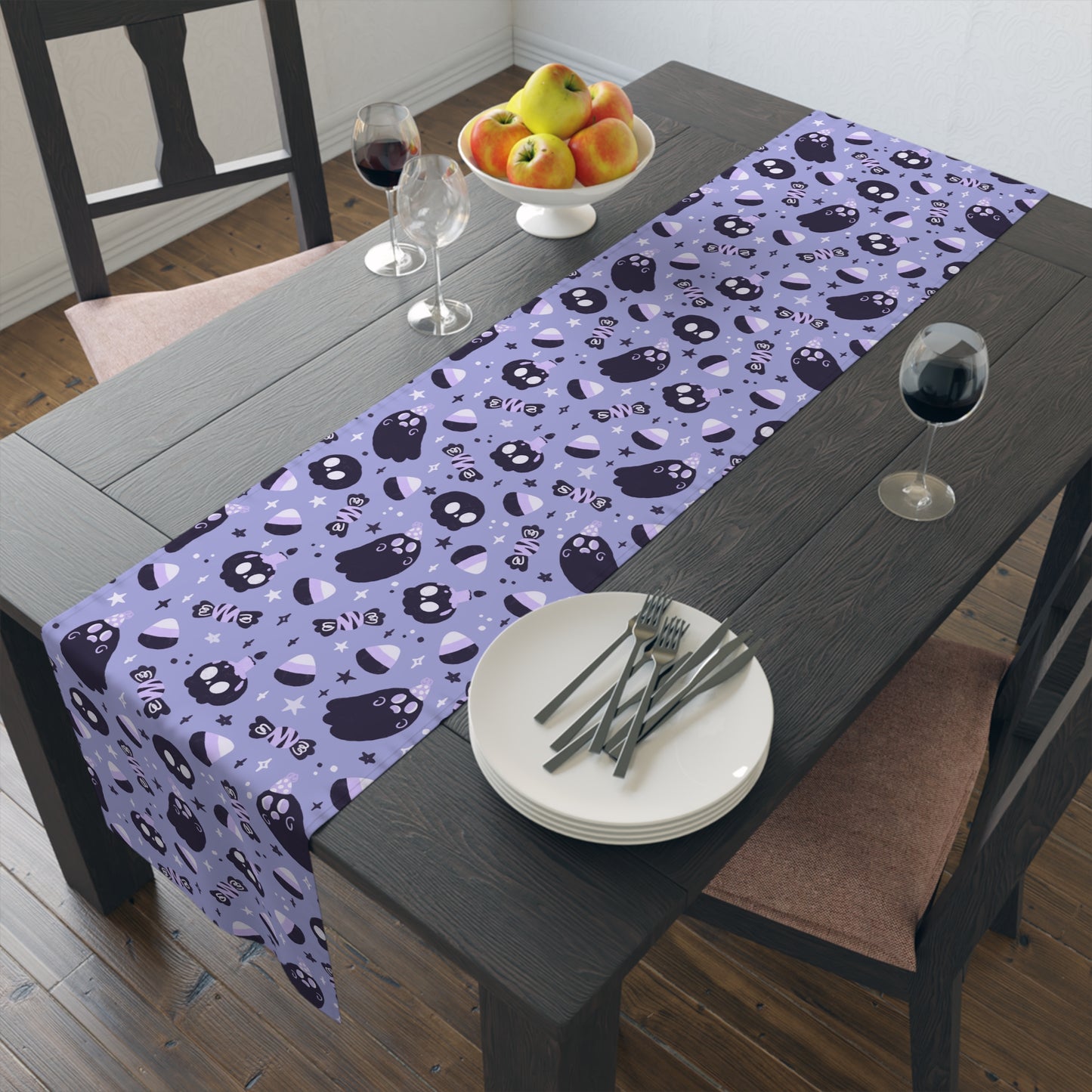 Purple Ghost & Skull Table Runner – Chic Playful Halloween Decor