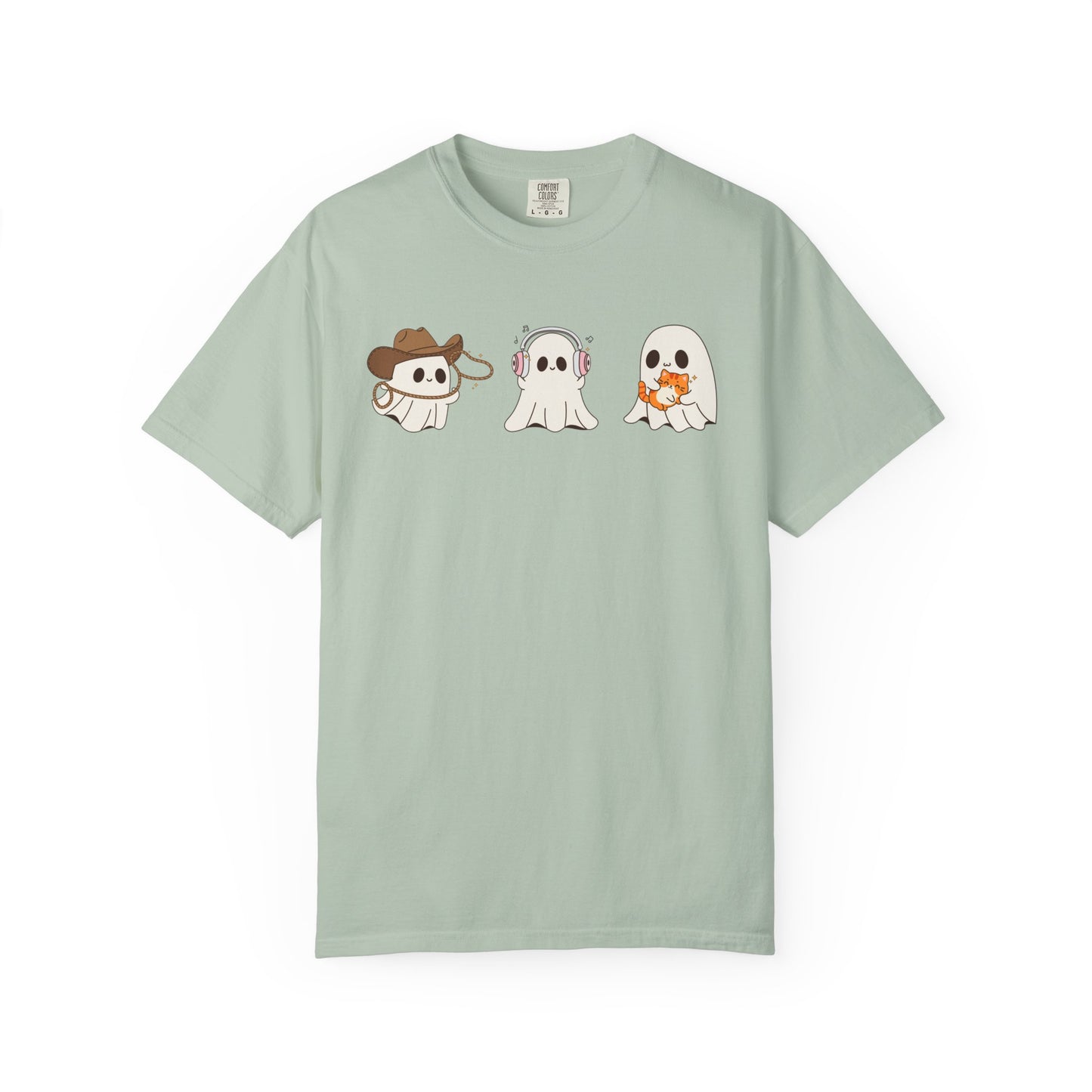 Halloween Ghost Trio T-Shirt – Purple Unisex Tee for Spooky Season & Costume Parties