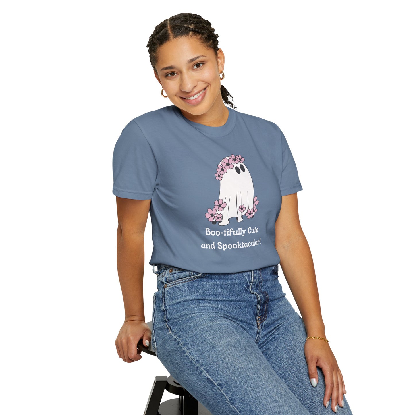 Boo-tiful Ghost Tee – Floral Charm Meets Halloween Fun!