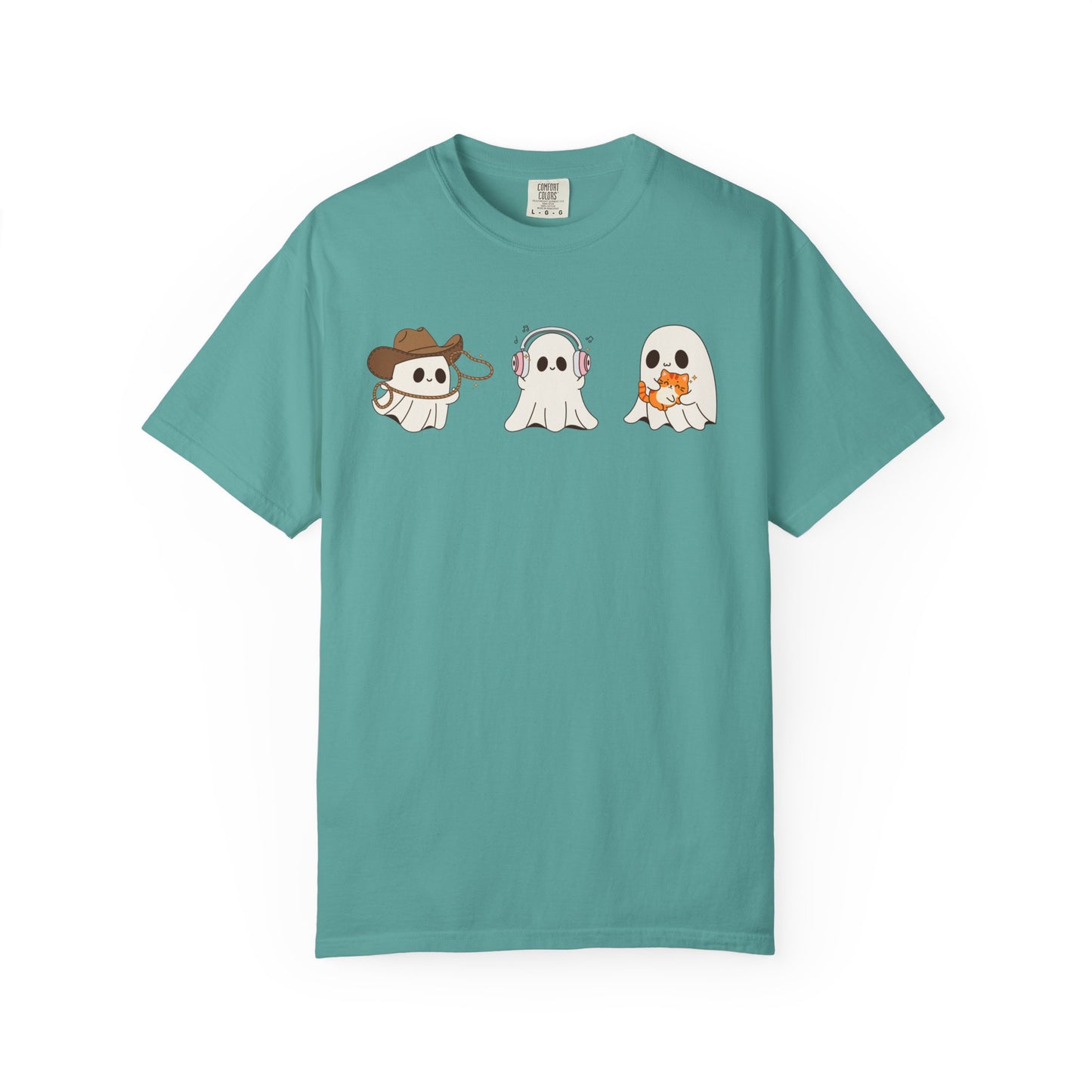 Halloween Ghost Trio T-Shirt – Purple Unisex Tee for Spooky Season & Costume Parties