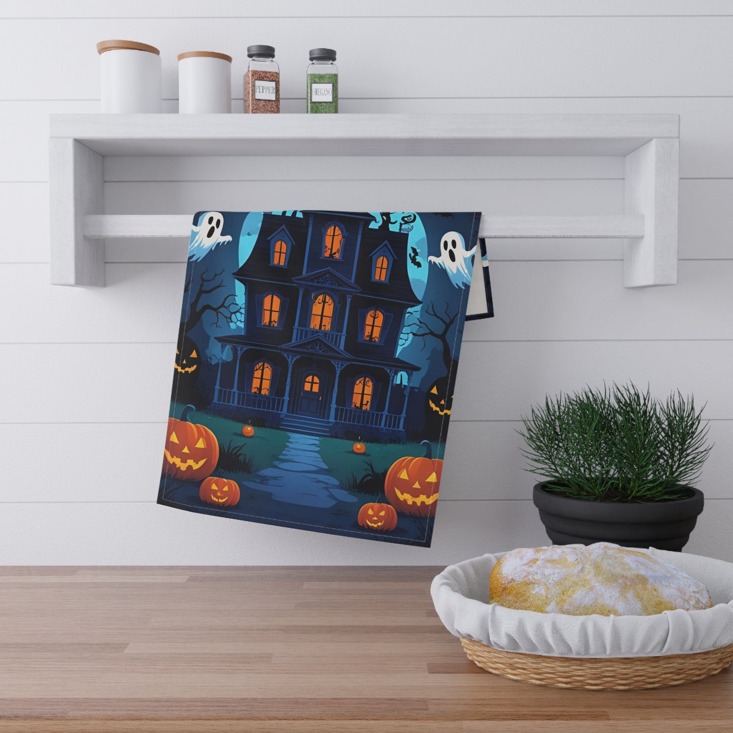 Victorian Haunted House Halloween Tea Towel – Spooky Jack-O’-Lantern and Ghosts Design