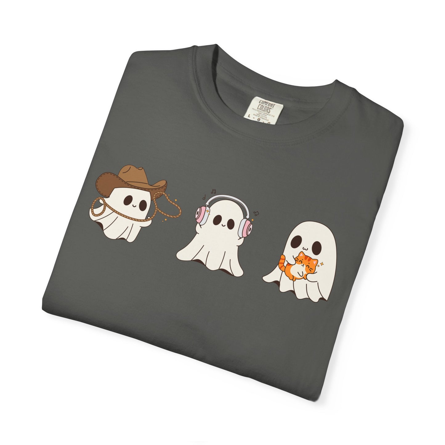 Halloween Ghost Trio T-Shirt – Purple Unisex Tee for Spooky Season & Costume Parties