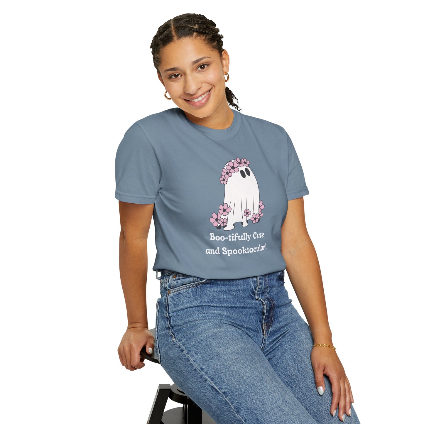 Boo-tiful Ghost Tee – Floral Charm Meets Halloween Fun!