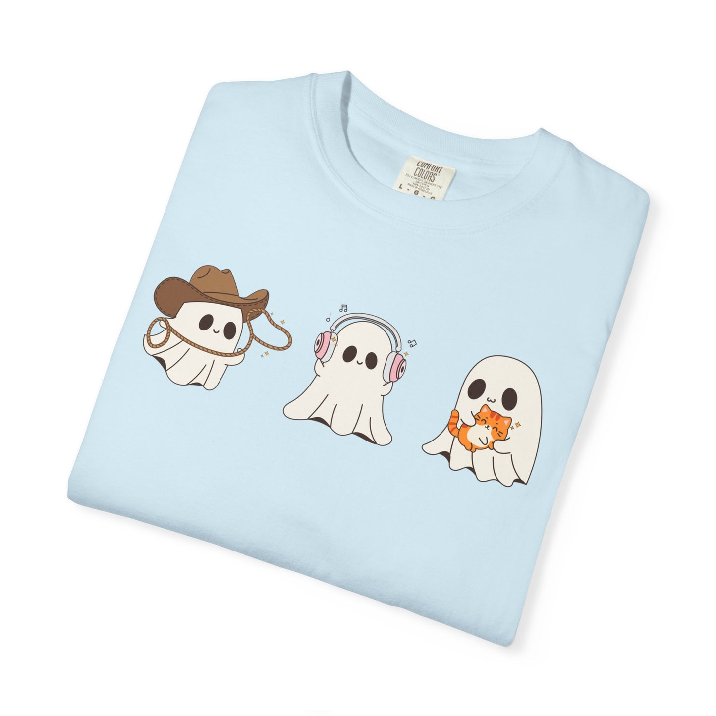 Halloween Ghost Trio T-Shirt – Purple Unisex Tee for Spooky Season & Costume Parties