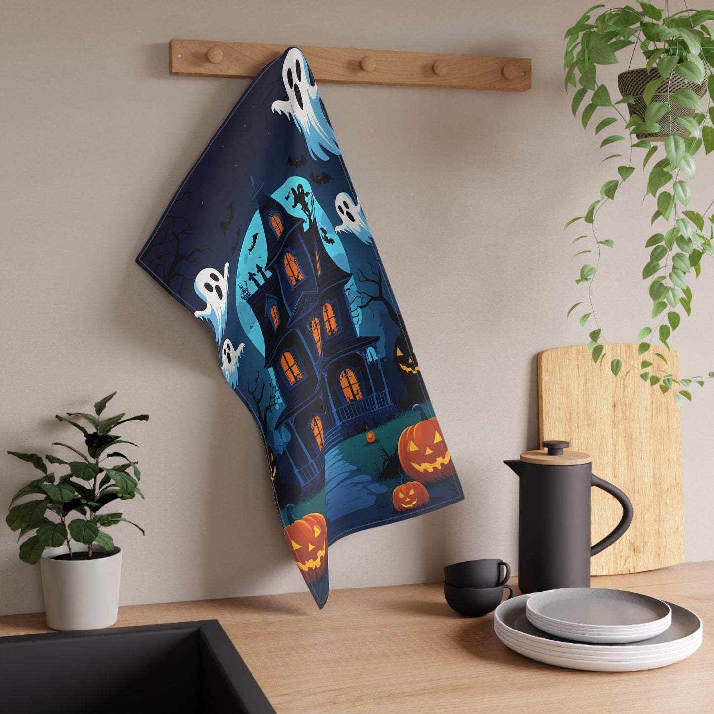 Victorian Haunted House Halloween Tea Towel – Spooky Jack-O’-Lantern and Ghosts Design