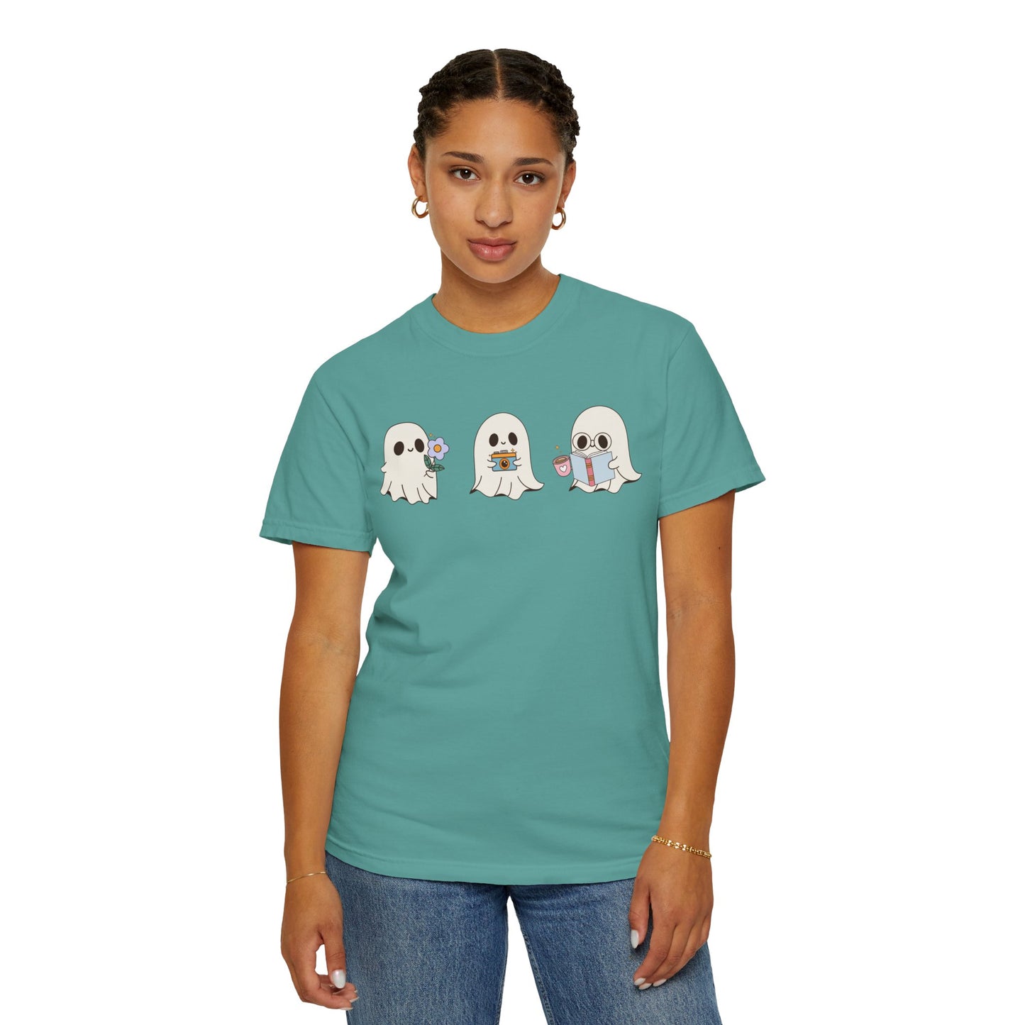 Cute Ghost Trio Halloween T-Shirt – Spooky Season Graphic Tee