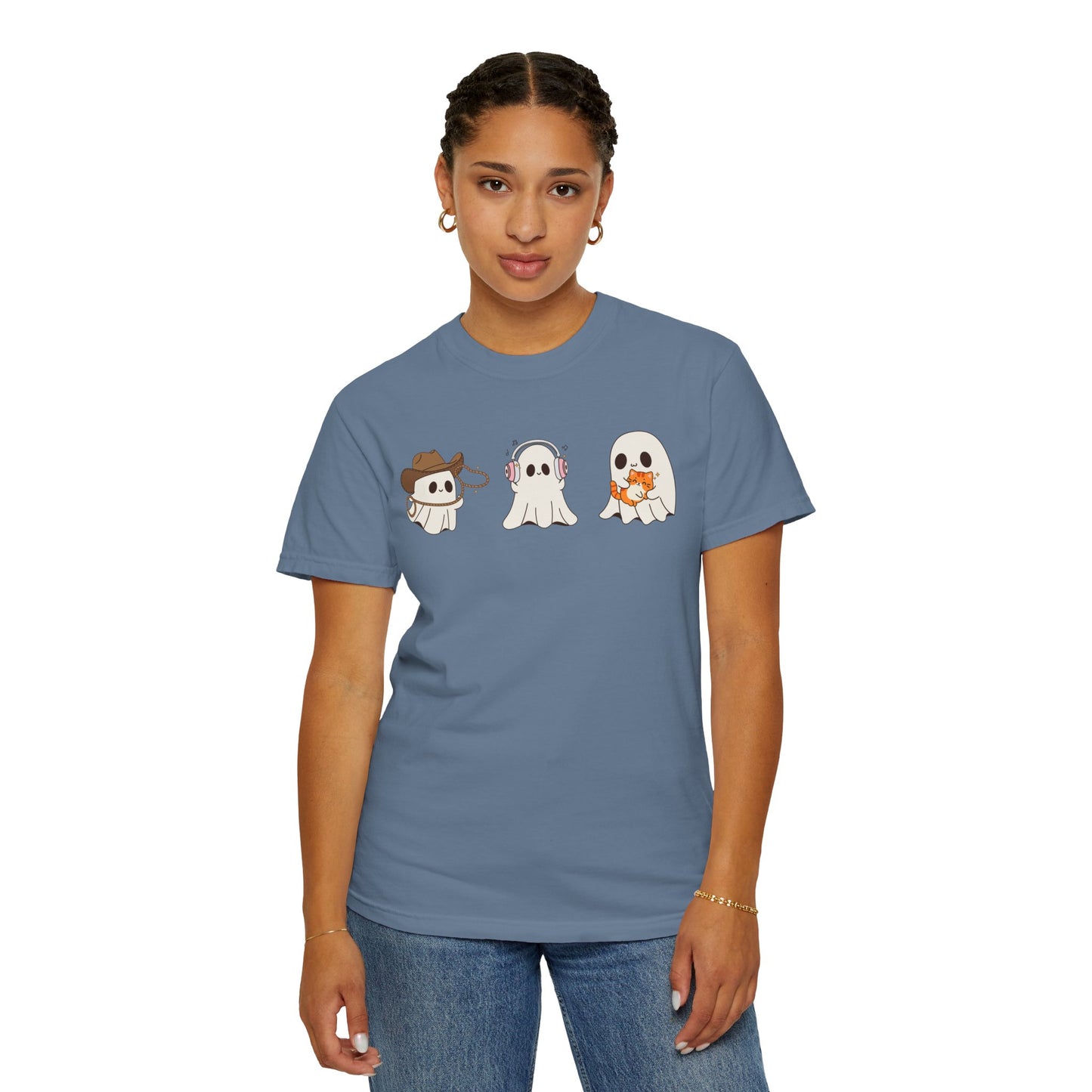 Halloween Ghost Trio T-Shirt – Purple Unisex Tee for Spooky Season & Costume Parties