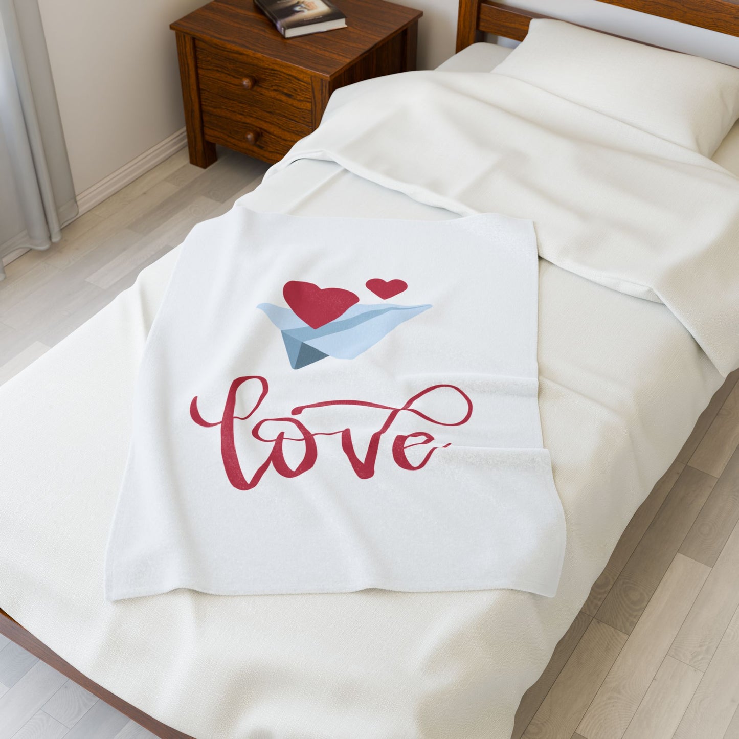 Flying Hearts with Love Printed Velveteen Plush Blanket