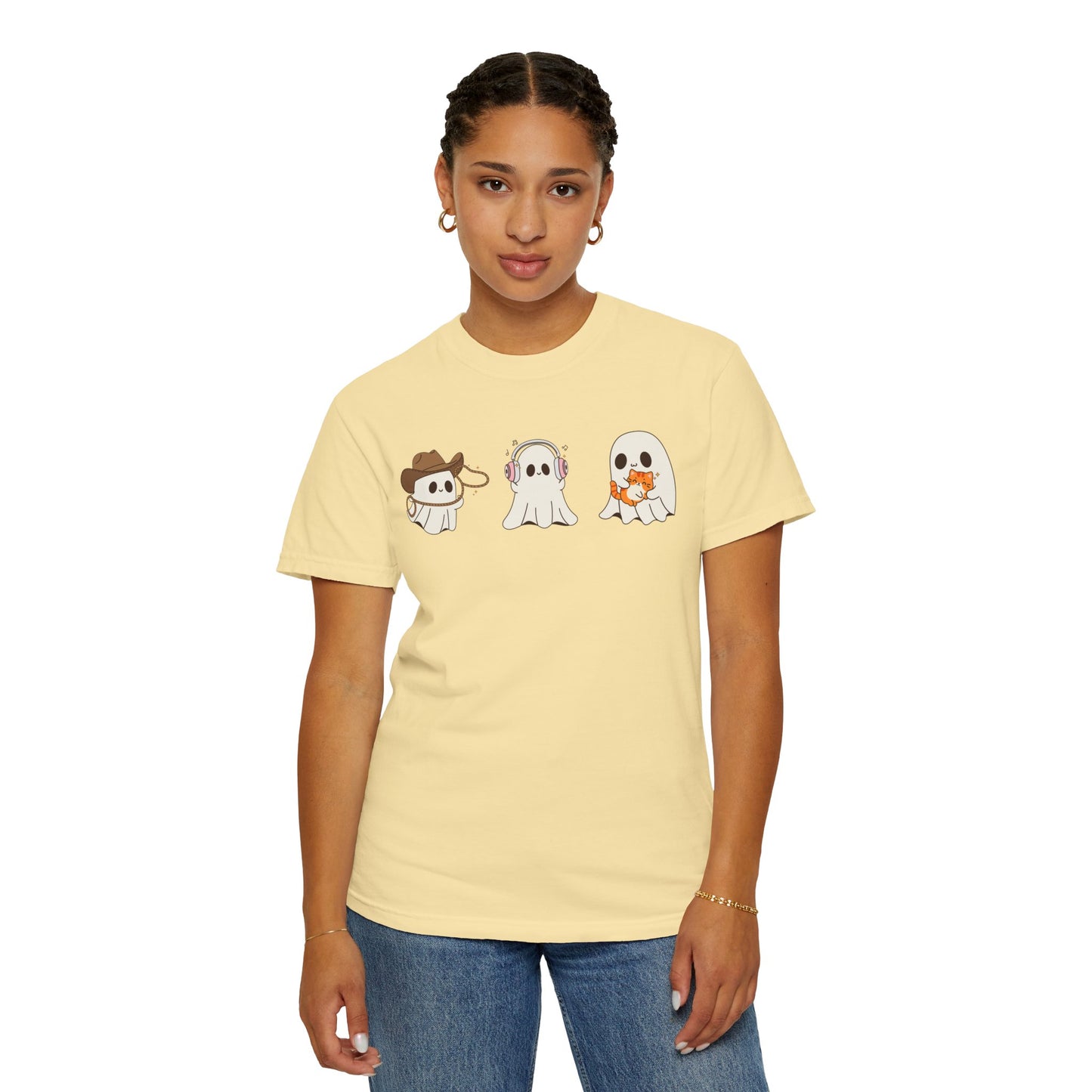 Halloween Ghost Trio T-Shirt – Purple Unisex Tee for Spooky Season & Costume Parties