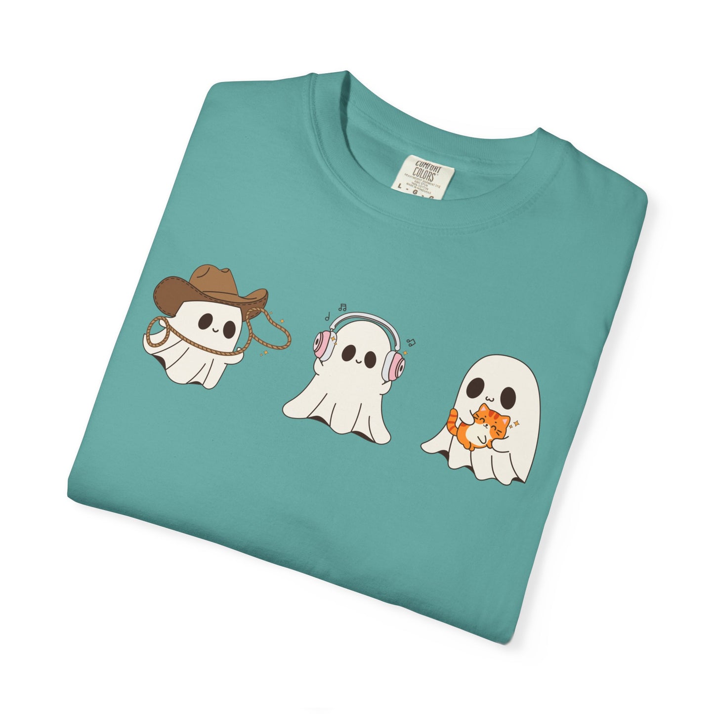 Halloween Ghost Trio T-Shirt – Purple Unisex Tee for Spooky Season & Costume Parties