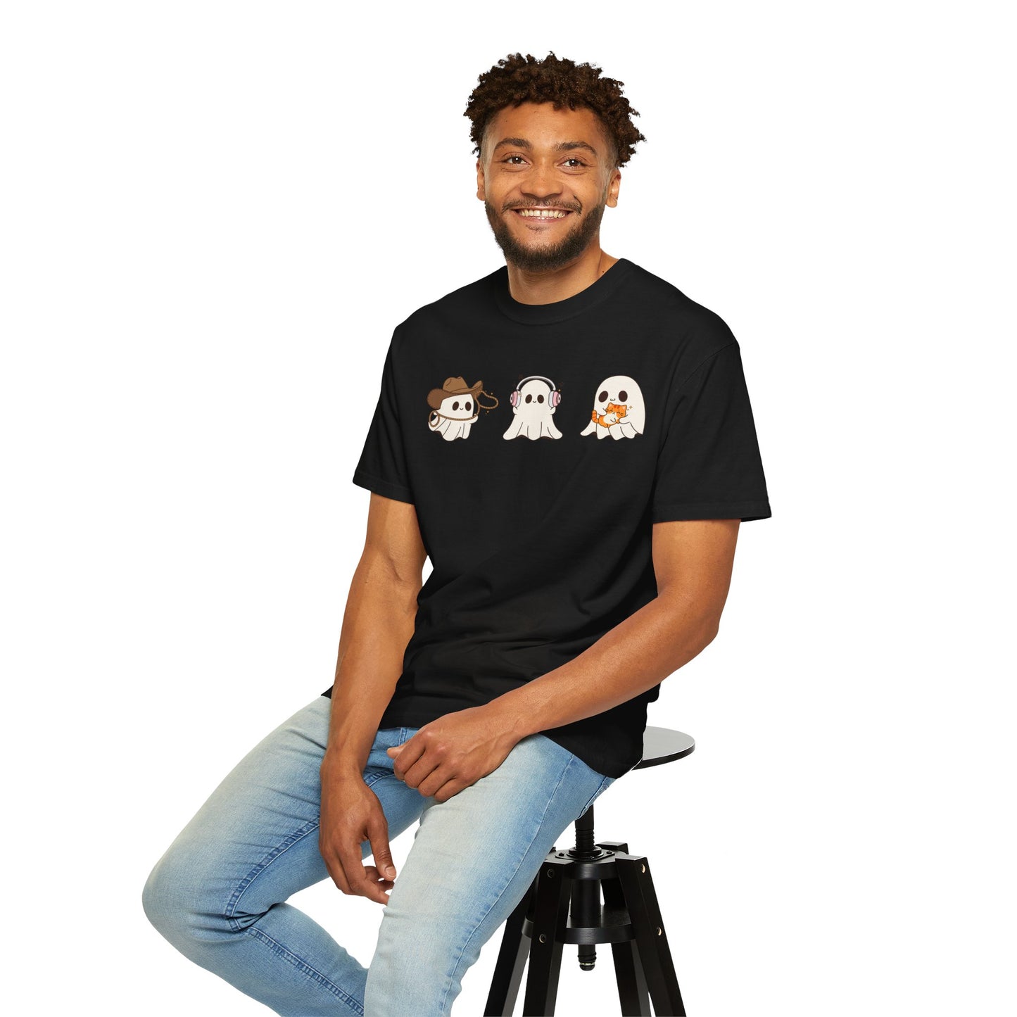 Halloween Ghost Trio T-Shirt – Purple Unisex Tee for Spooky Season & Costume Parties