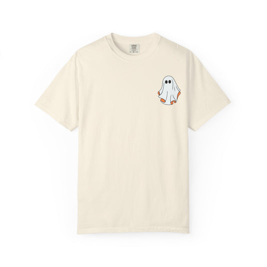 Minimal Ghost Halloween T-Shirt – Cute Pocket Graphic Tee for Spooky Season