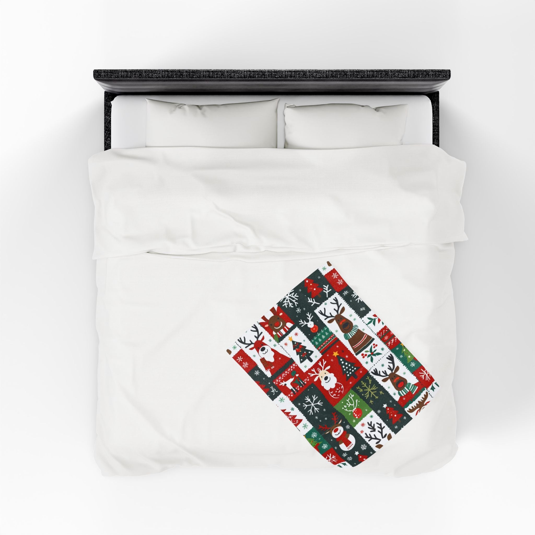 Patchwork Christmas Velveteen Plush Blanket – Reindeer, Trees & Snowflake Holiday Print