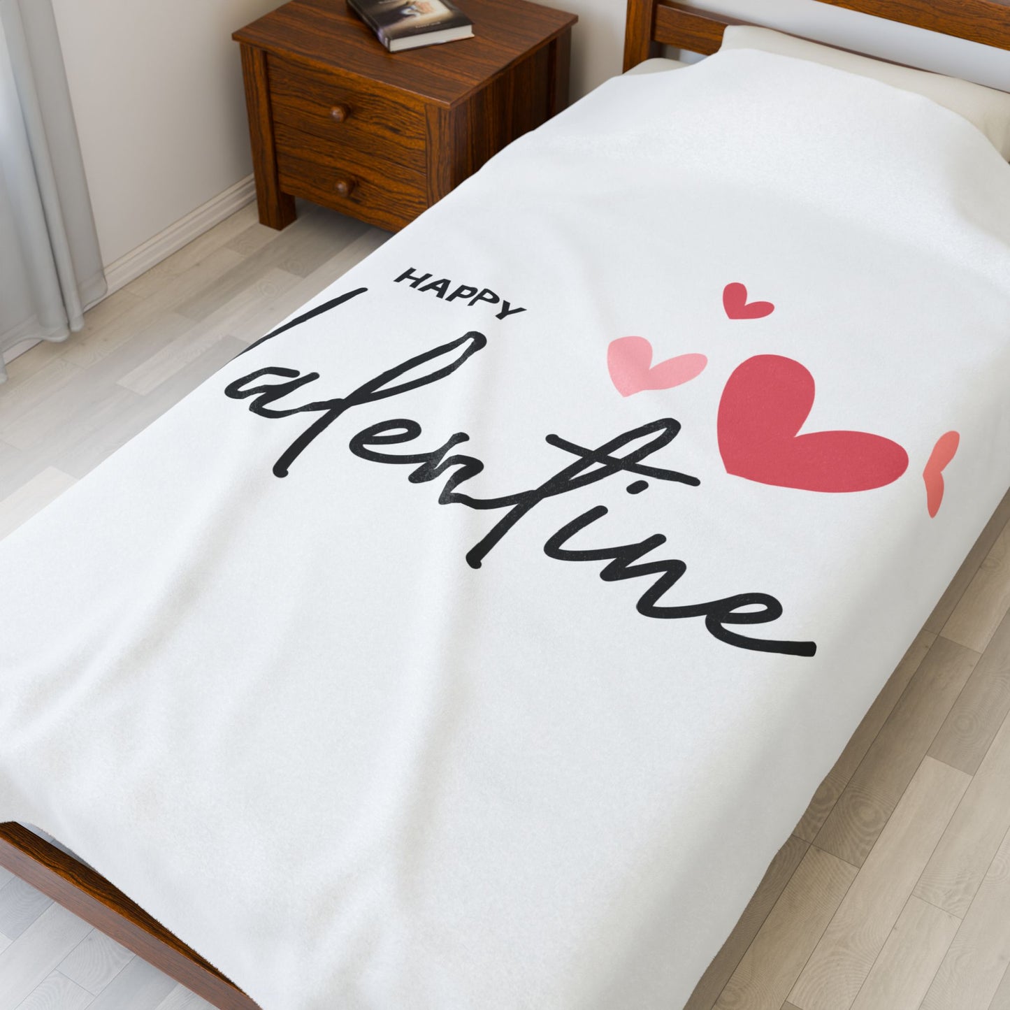 Happy Valentine with Hearts Printed Velveteen Plush Blanket