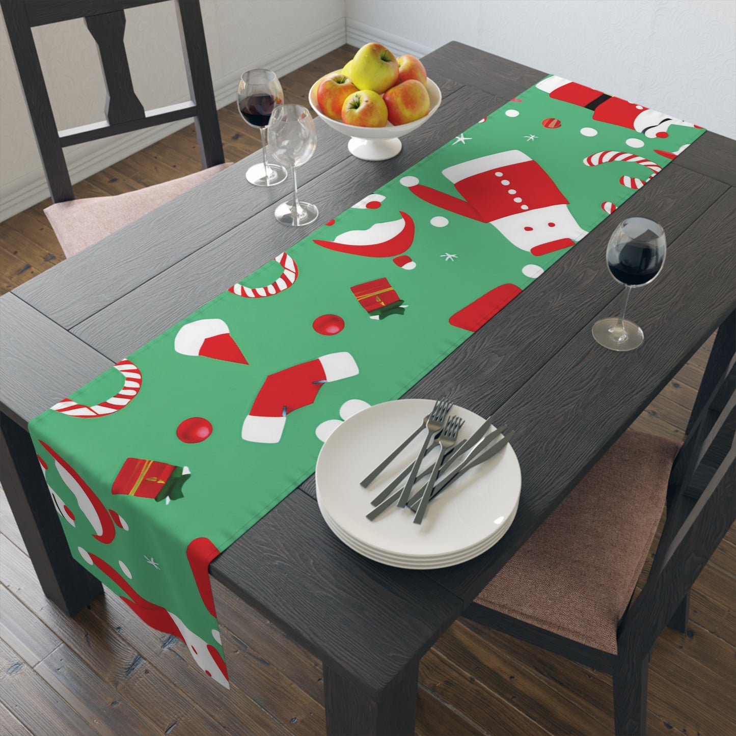 Green Christmas Table Runner Polyester