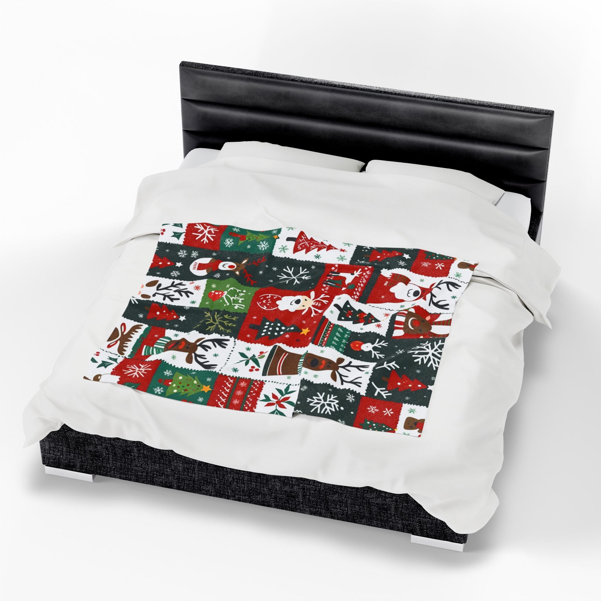 Patchwork Christmas Velveteen Plush Blanket – Reindeer, Trees & Snowflake Holiday Print