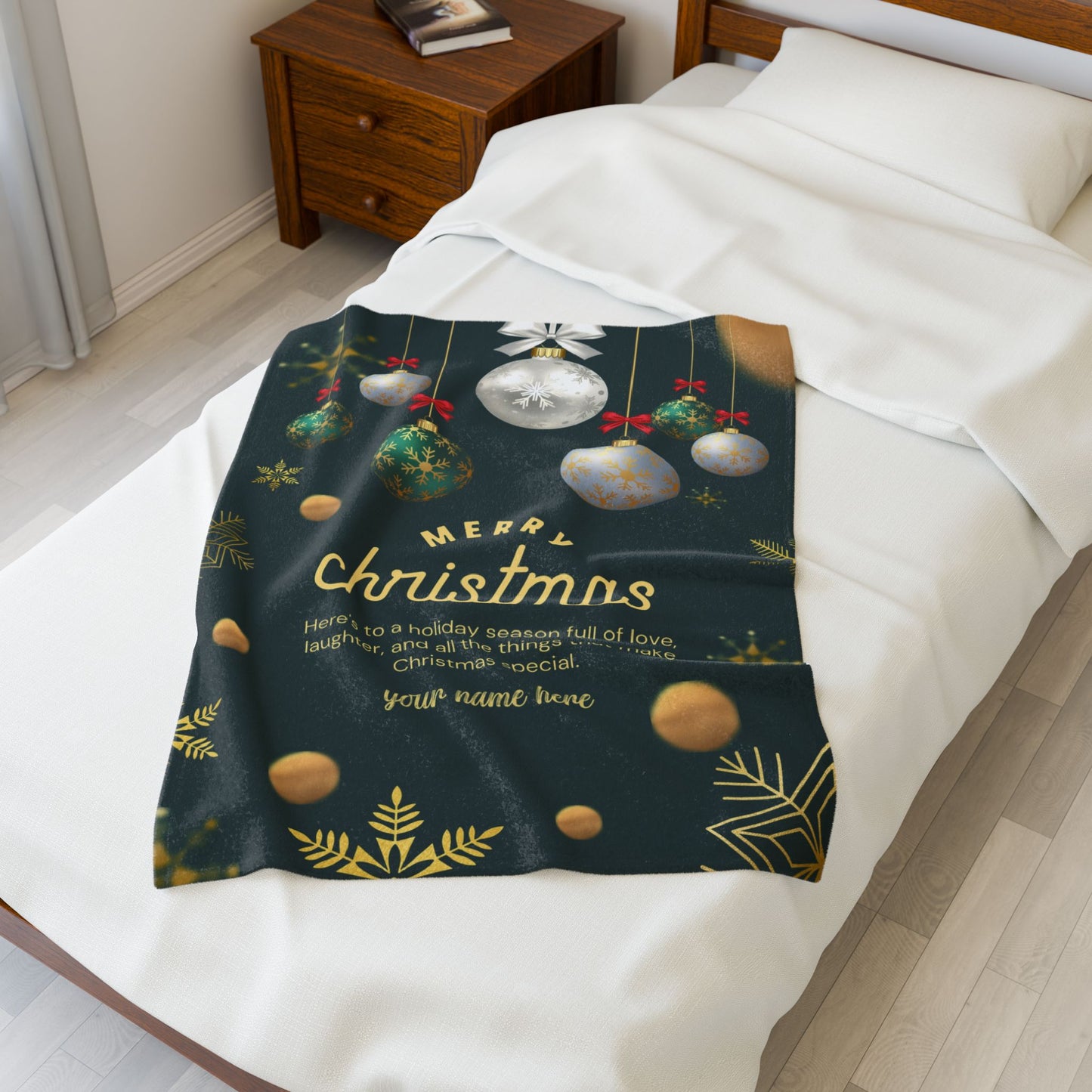 Elegant Green & Gold Christmas Blanket – Personalized Holiday Gift with Ornaments and Message