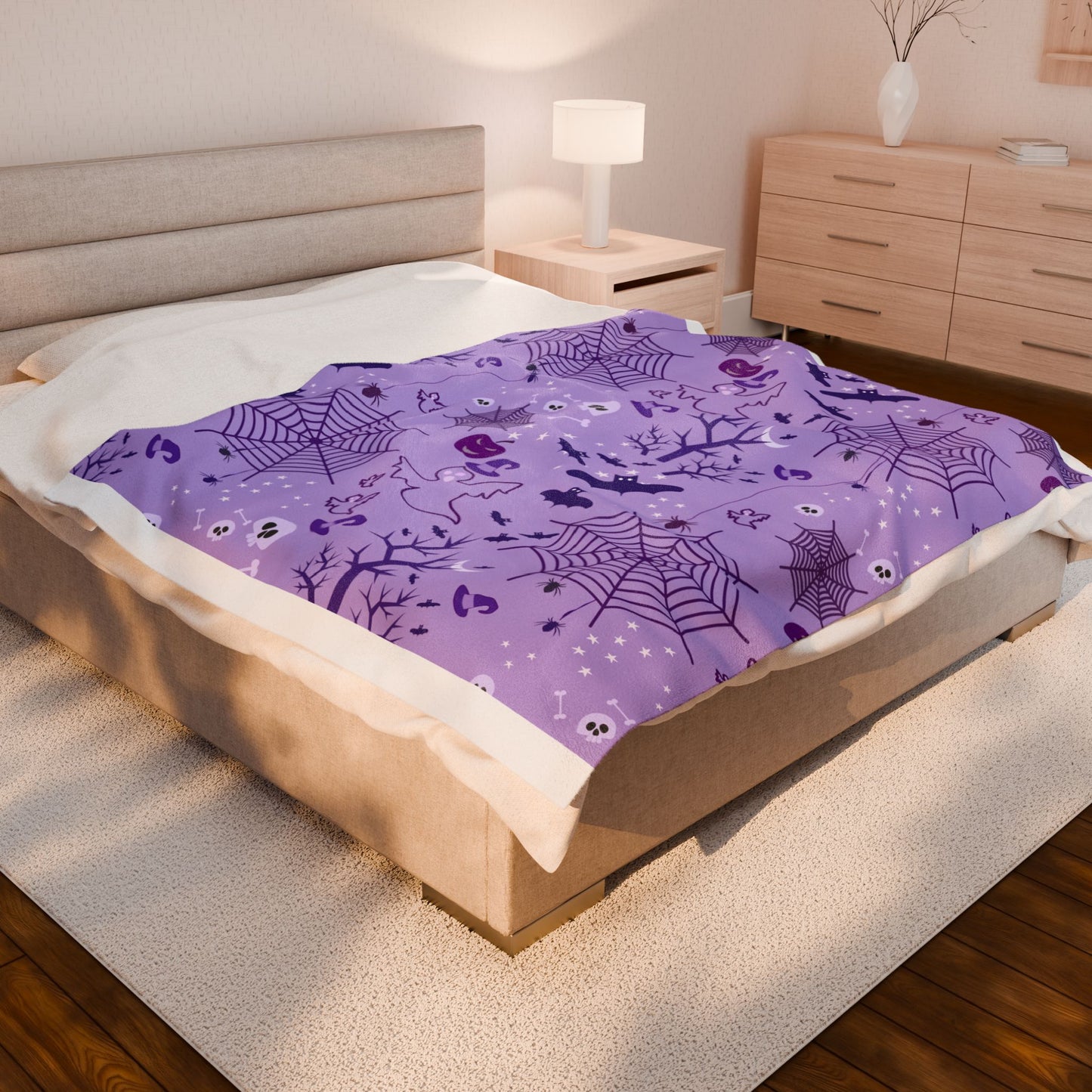 Halloween Plush Blanket – Cozy Throw with Ghosts, Bats, Pumpkins & Spiderwebs
