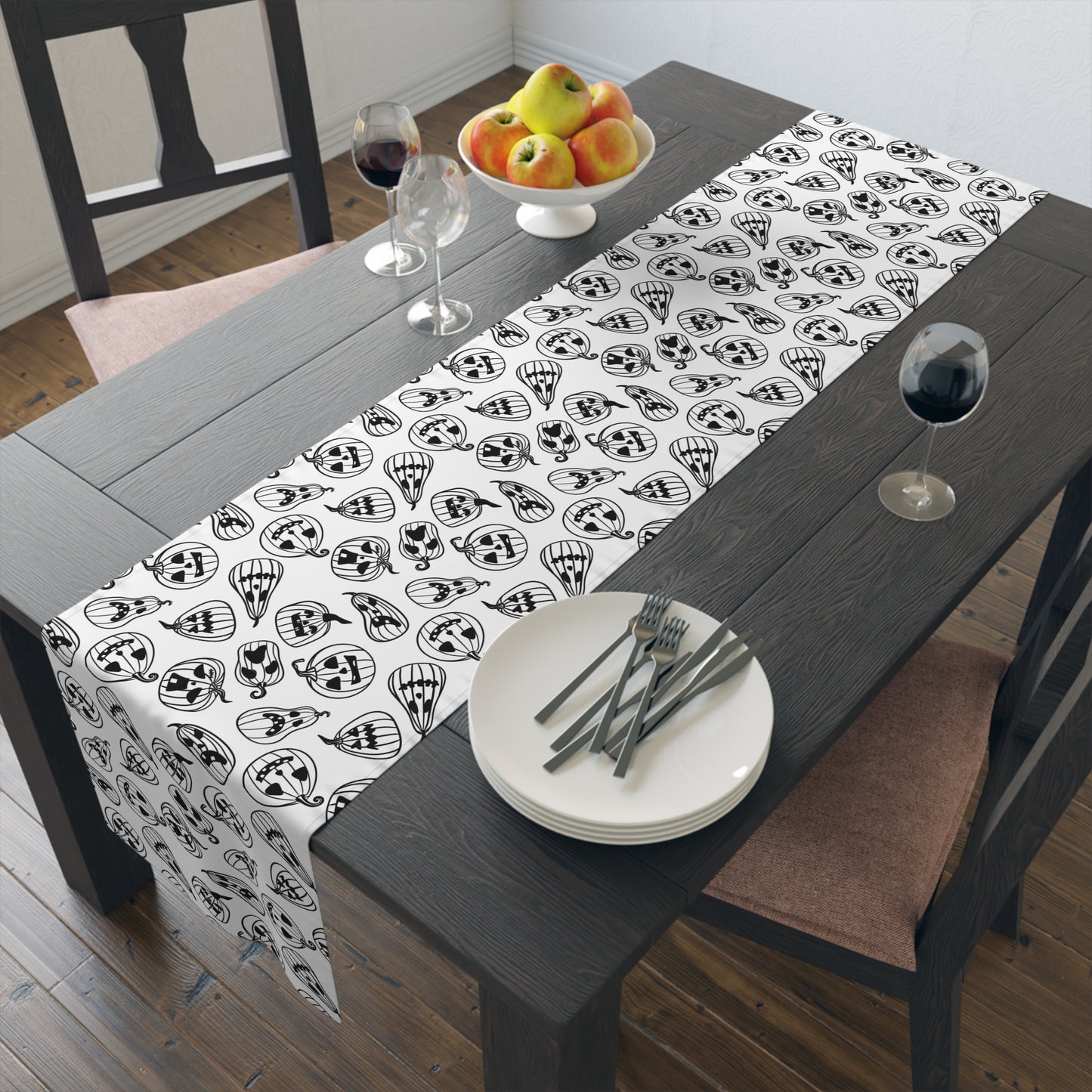 Pumpkin Pattern Table Runner – Black & White Halloween Dining Decor
