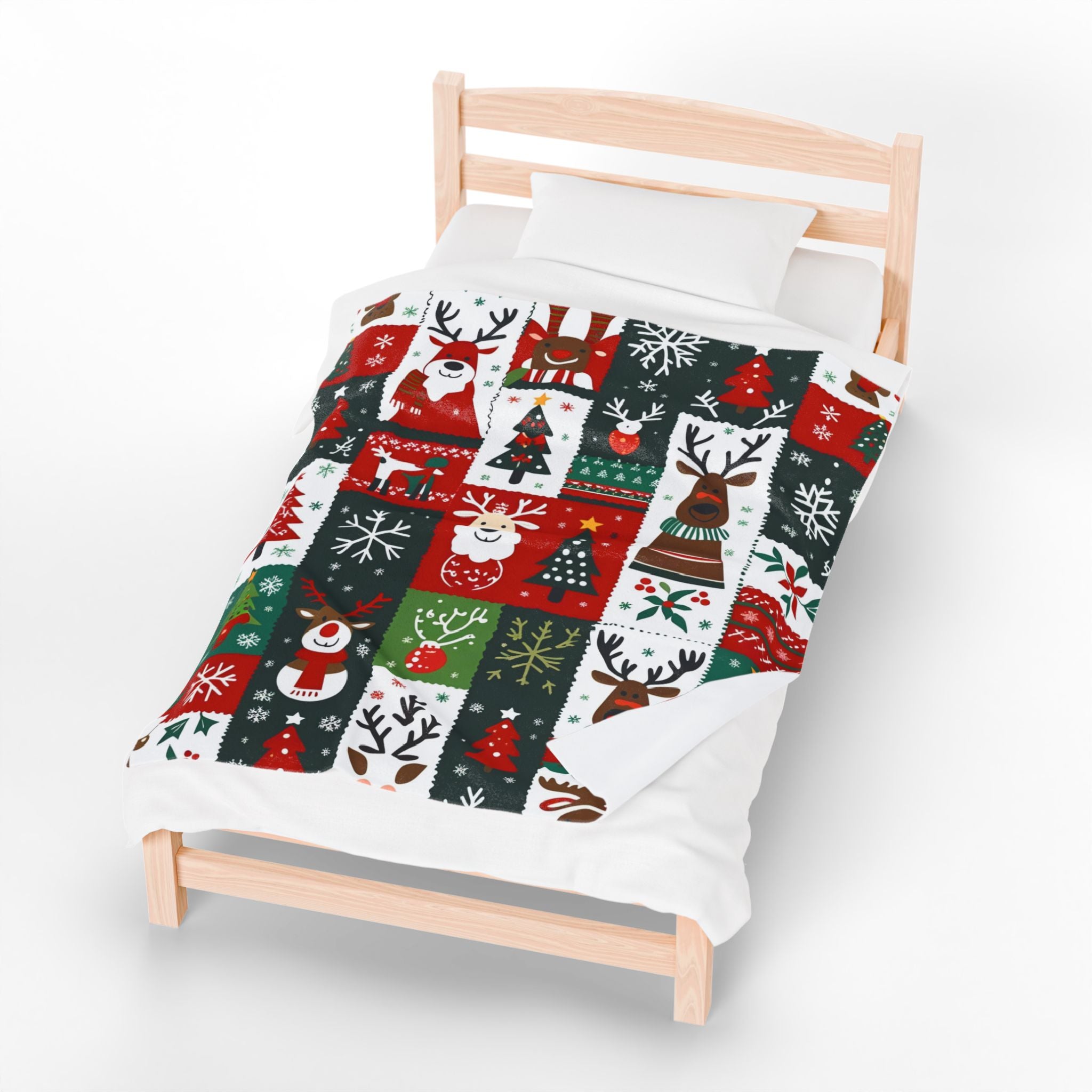 Patchwork Christmas Velveteen Plush Blanket – Reindeer, Trees & Snowflake Holiday Print