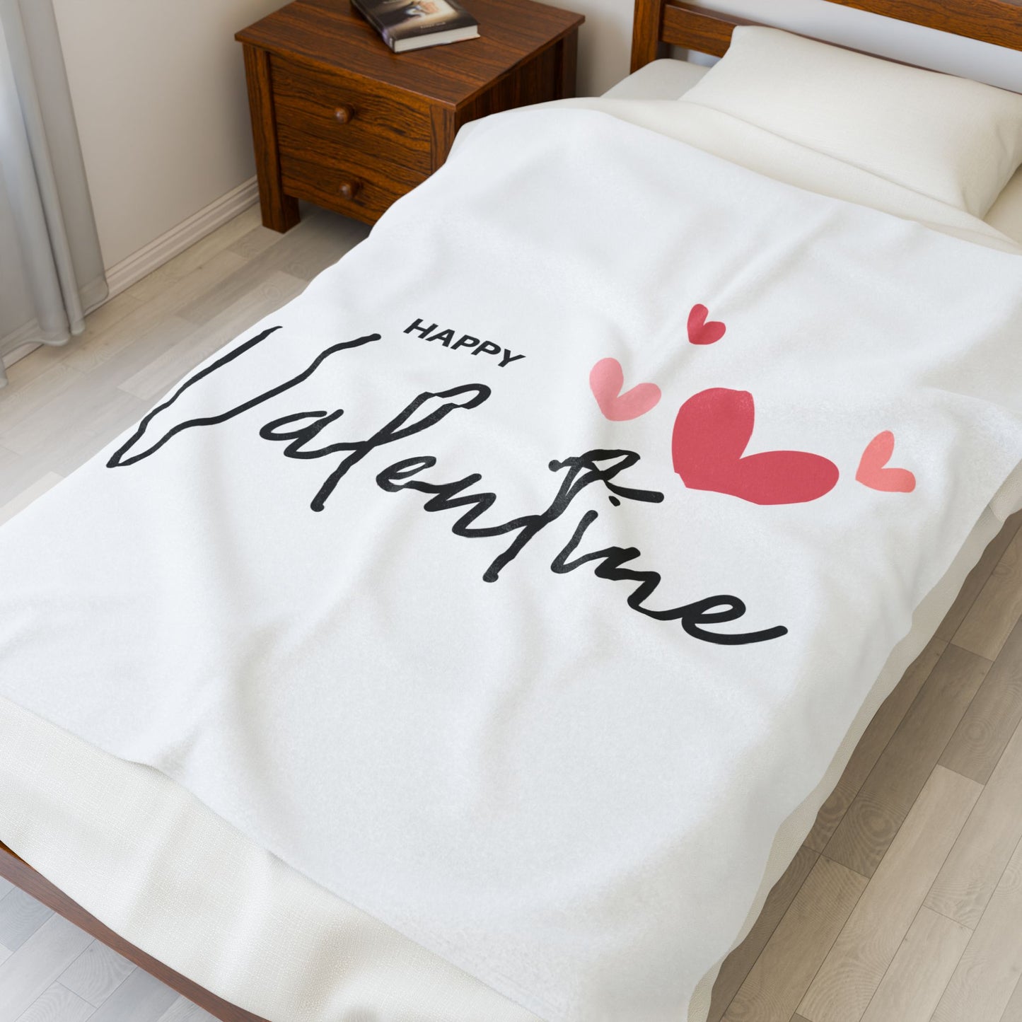 Happy Valentine with Hearts Printed Velveteen Plush Blanket