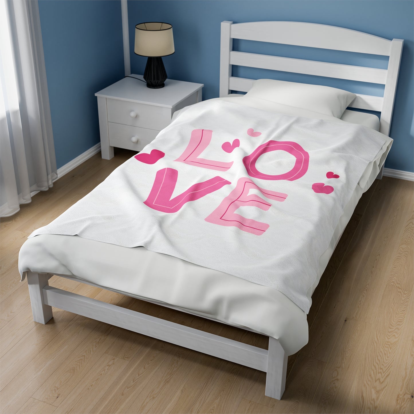 Love with Hearts Printed Velveteen Plush Blanket