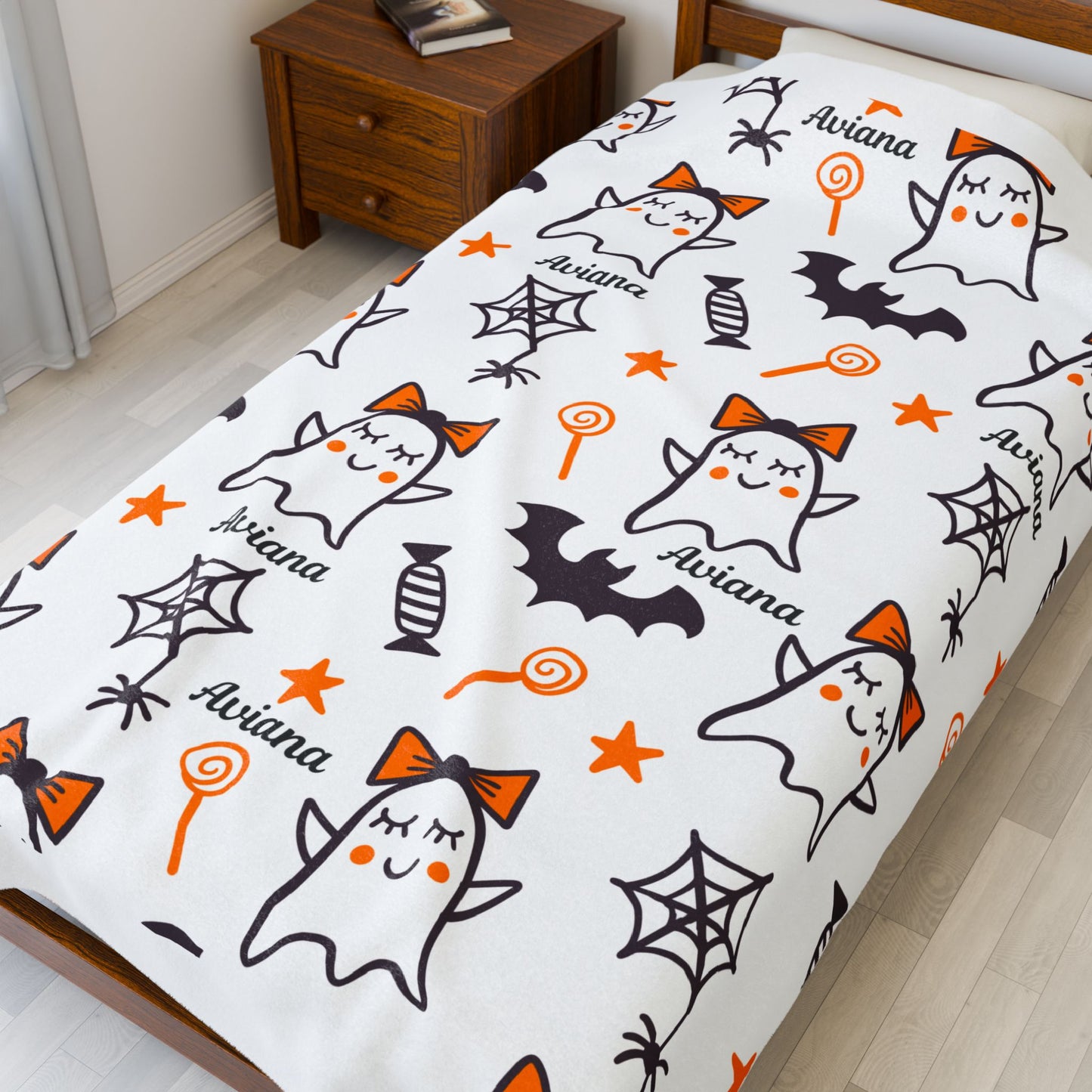 Halloween Ghost Plush Blanket – Cozy Velveteen Throw with Ghost, Bats & Candy
