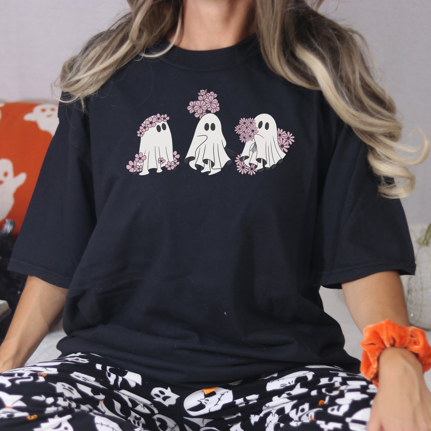 Floral Ghost Halloween T-Shirt – Cute Comfort Colors Fall Tee with Pink Flowers