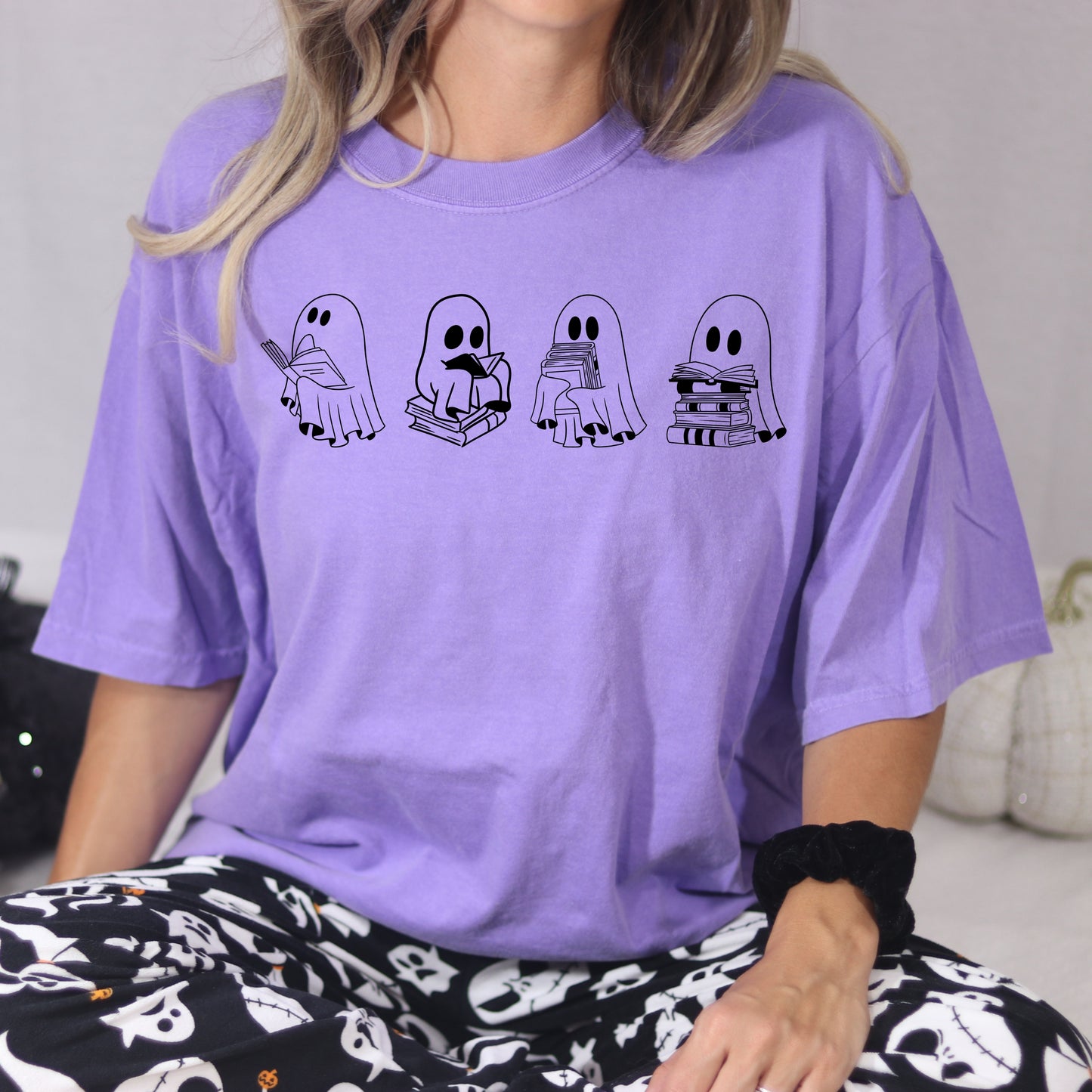 Bookish Ghost Halloween T-Shirt – Cute Comfort Colors Tee for Readers & Fall Lovers