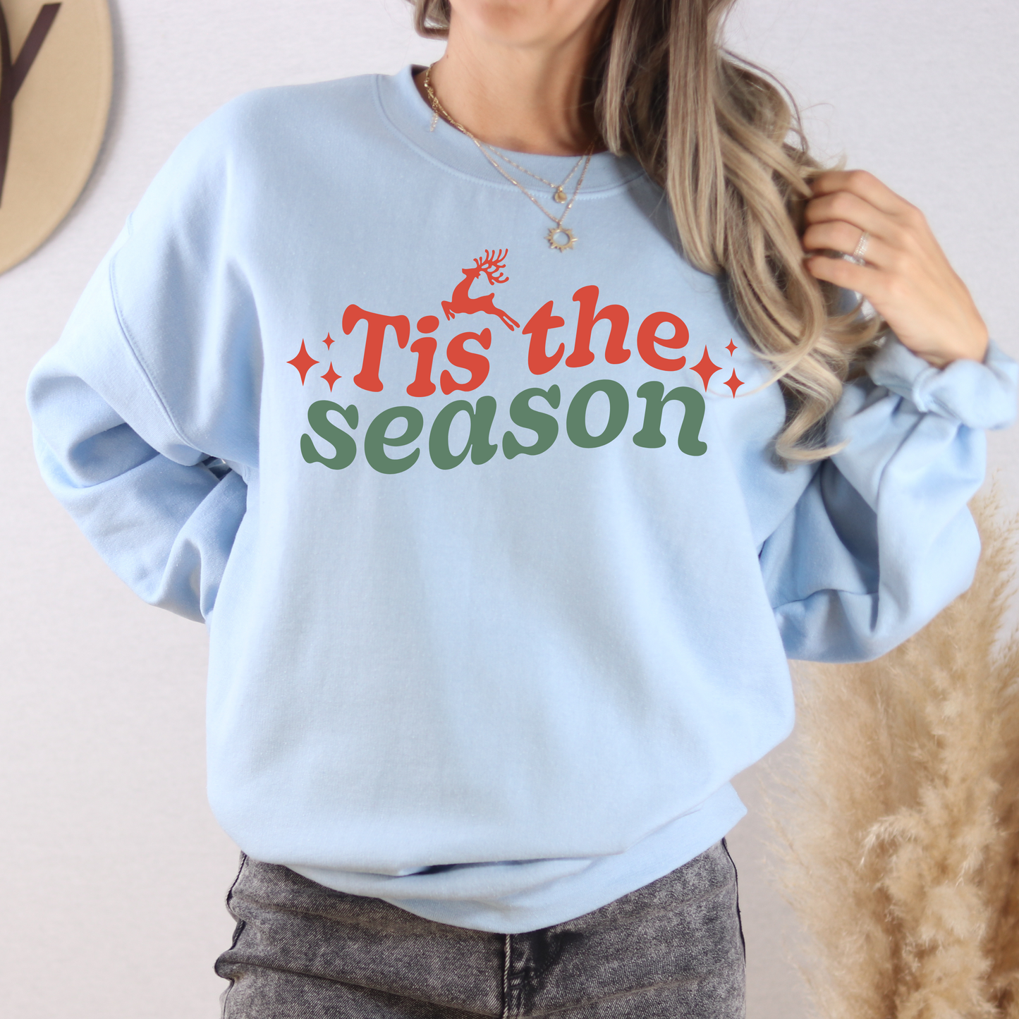 Tis The Season Christmas Sweatshirt – Cozy Holiday Crewneck Pullover
