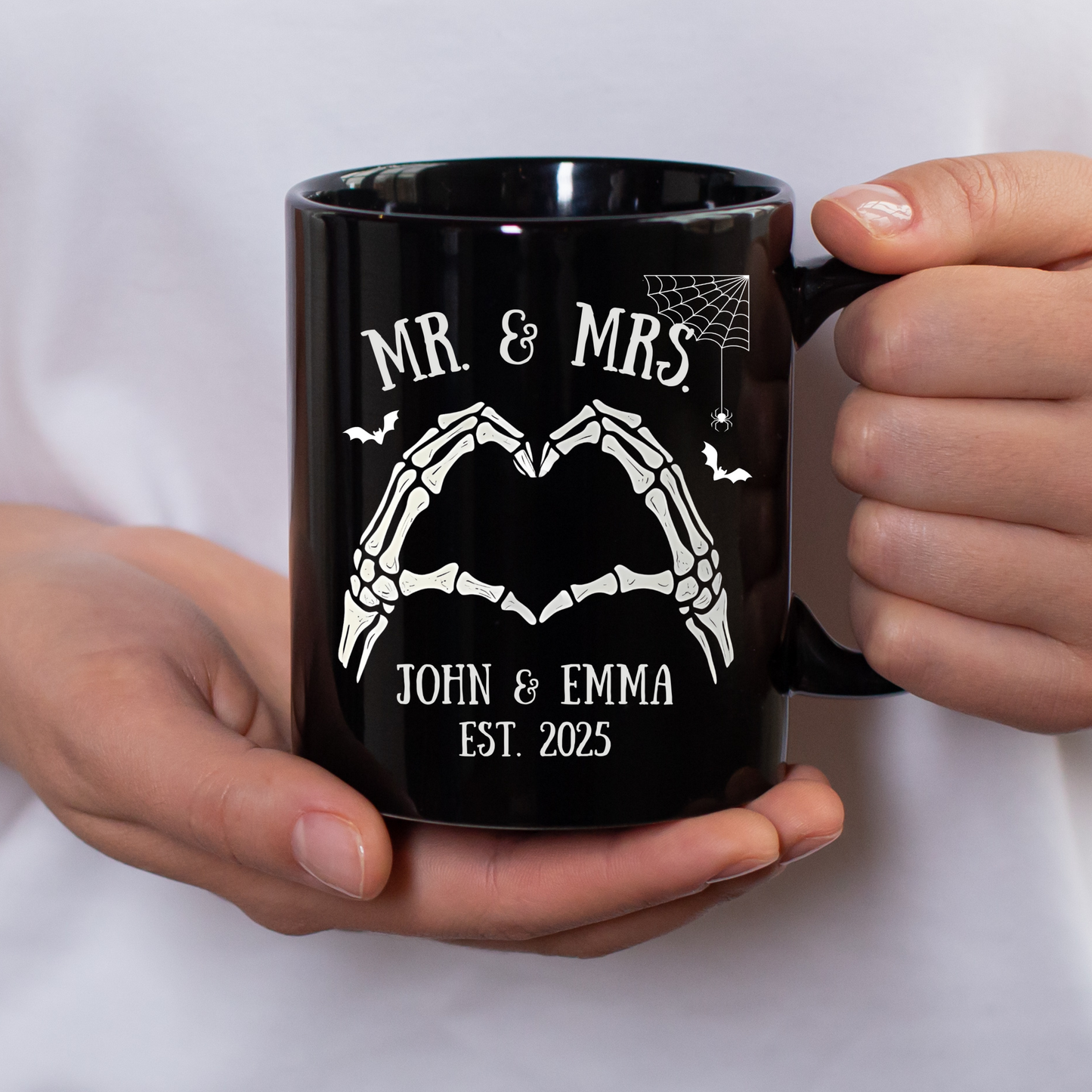Skeleton Hands Mr & Mrs Mug – Spooky Love Black Coffee Cup for Couples