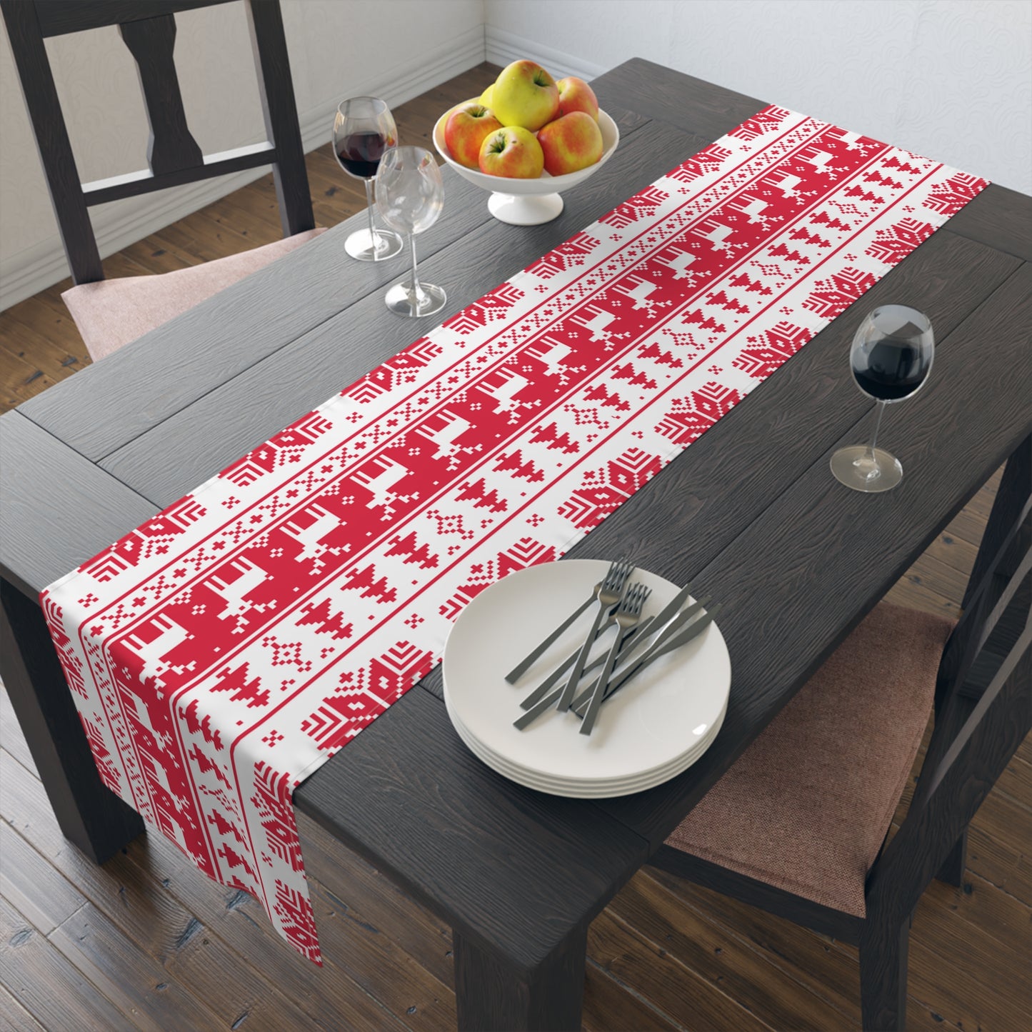 16 x 72 Red Christmas Table Runner (Cotton, Poly)