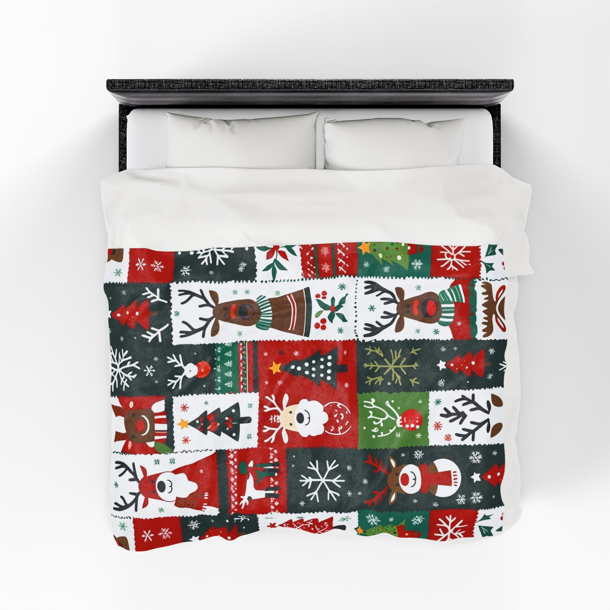 Patchwork Christmas Velveteen Plush Blanket – Reindeer, Trees & Snowflake Holiday Print