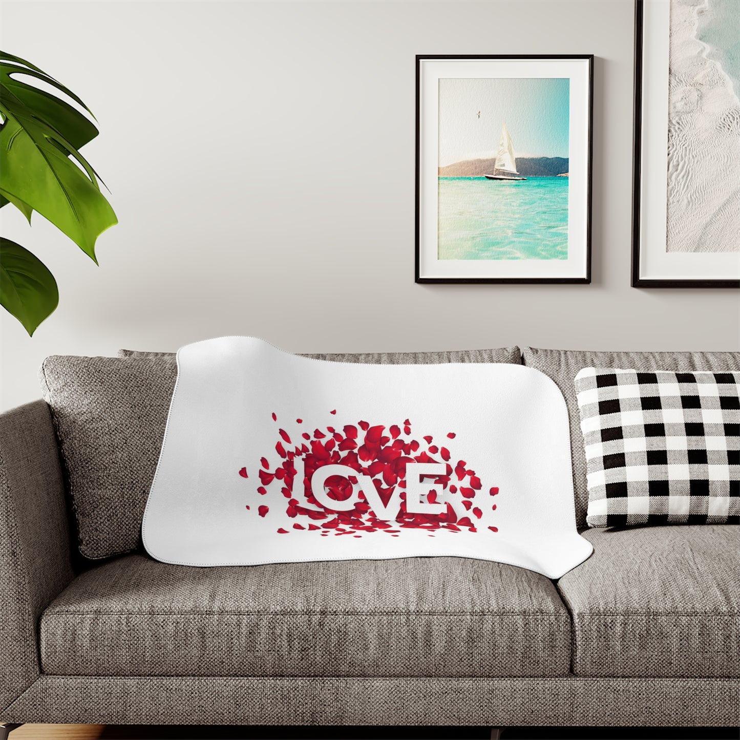 Love inside Heart made of Flower Printed Sherpa Blenket for Valentine