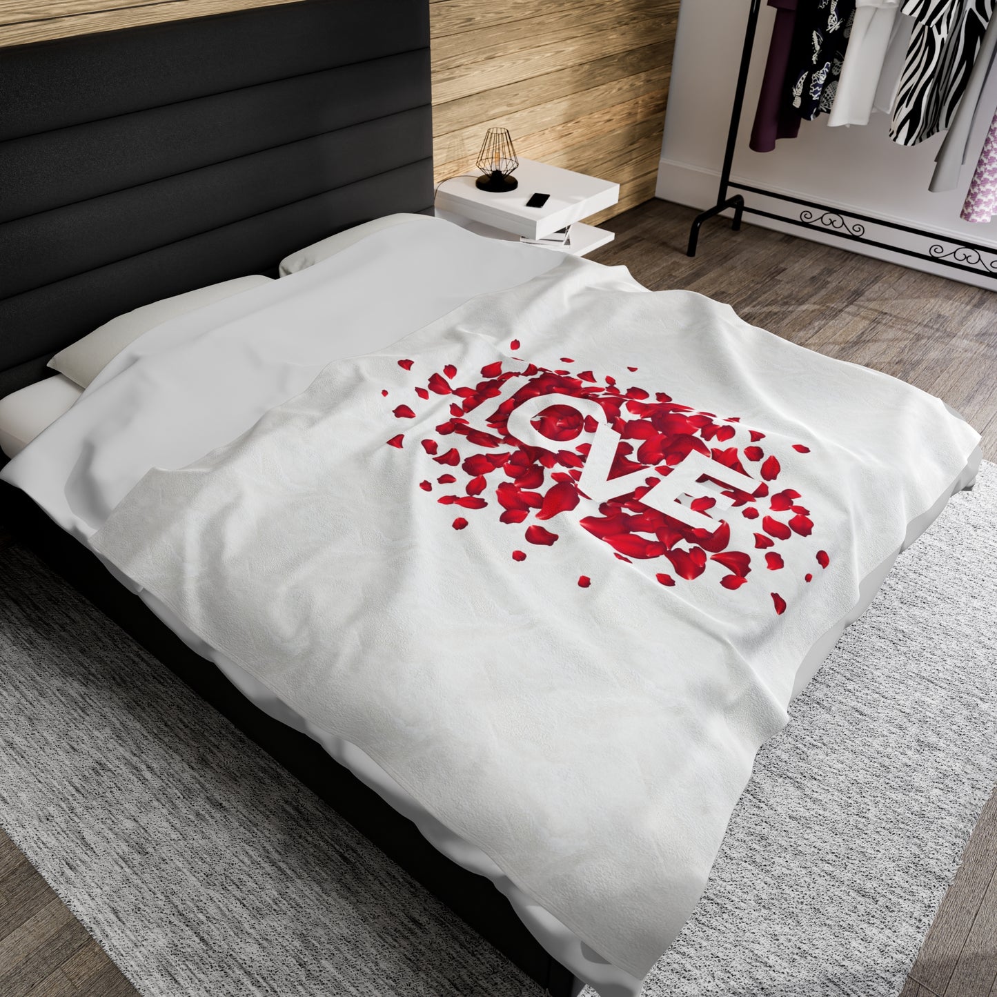 Love with Flowers Printed Velveteen Plush Blanket