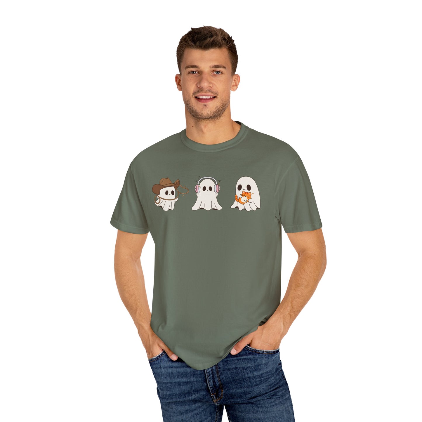 Halloween Ghost Trio T-Shirt – Purple Unisex Tee for Spooky Season & Costume Parties