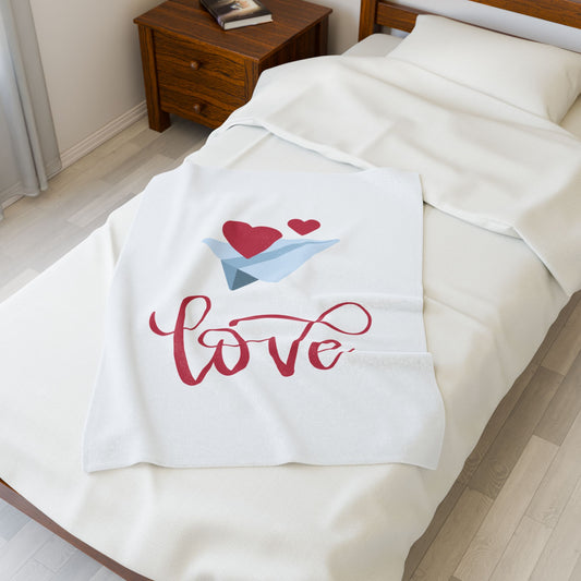 Flying Hearts with Love Printed Velveteen Plush Blanket