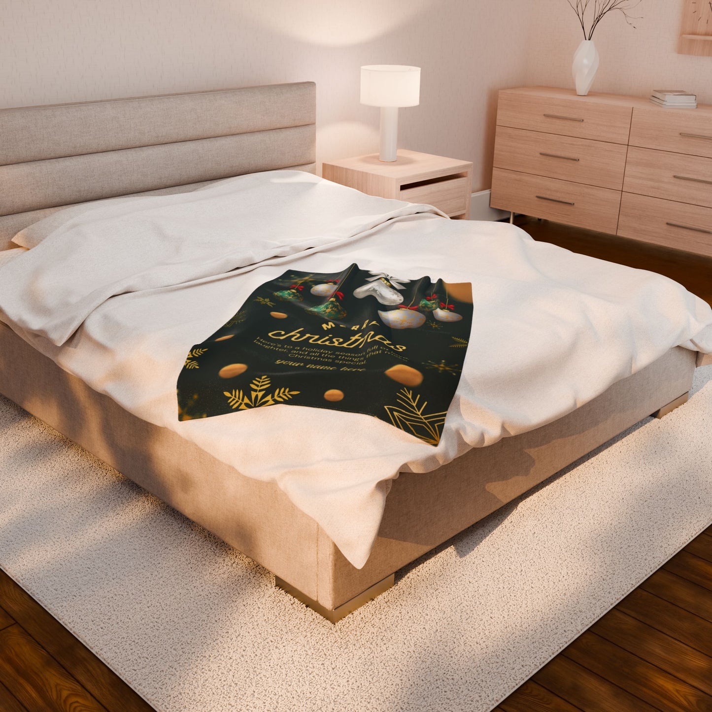 Elegant Green & Gold Christmas Blanket – Personalized Holiday Gift with Ornaments and Message