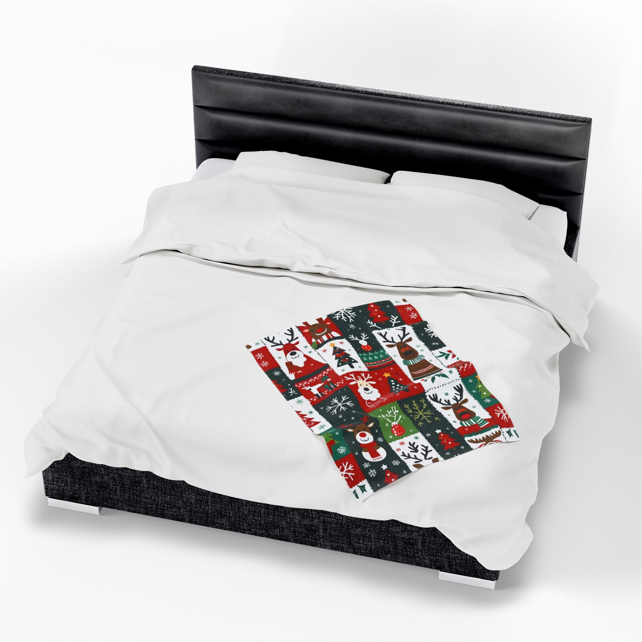 Patchwork Christmas Velveteen Plush Blanket – Reindeer, Trees & Snowflake Holiday Print