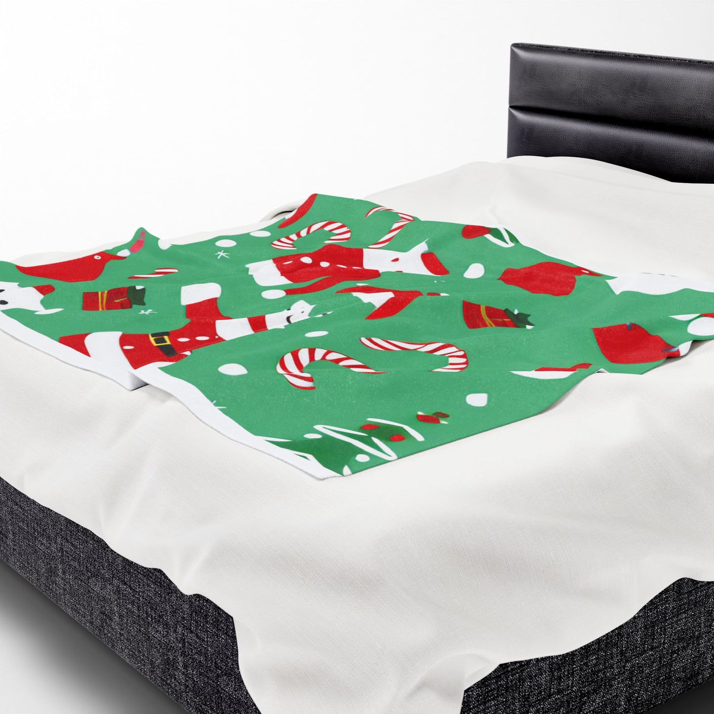 Luxurious Christmas Velveteen Plush Blanket – Warm and Cozy Throw